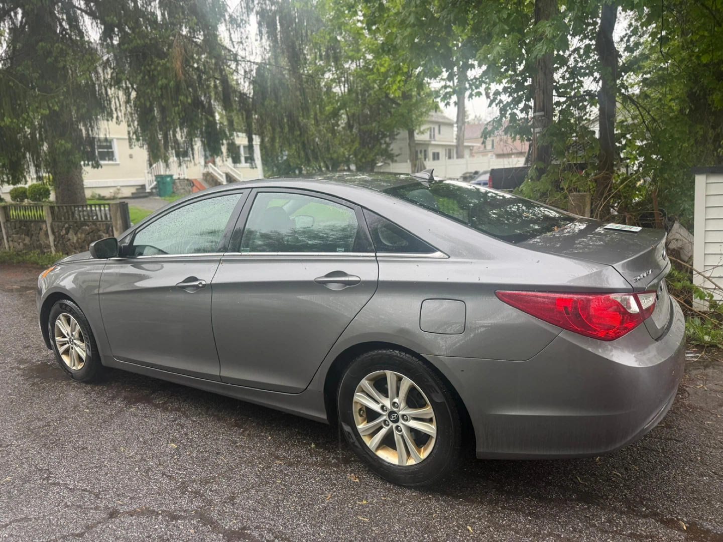 Gray Hyundai Sonata Sedan - photo 5