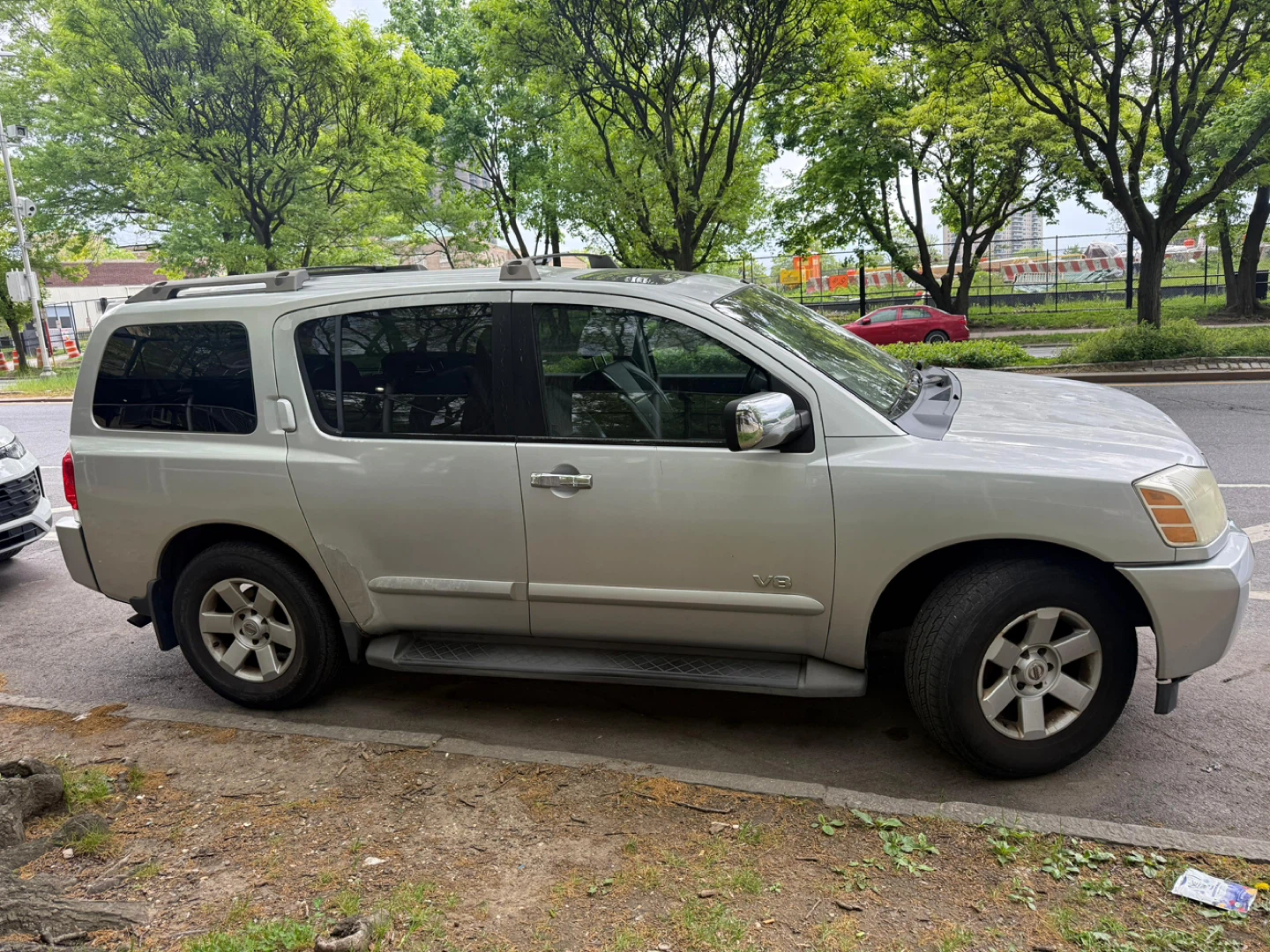 Silver Nissan Armada V8 SUV - photo 5