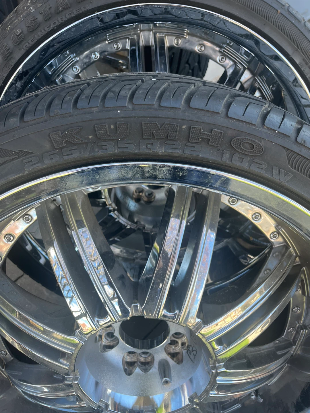 22 Inch Kumho Chrome Wheels and Tires - photo 2