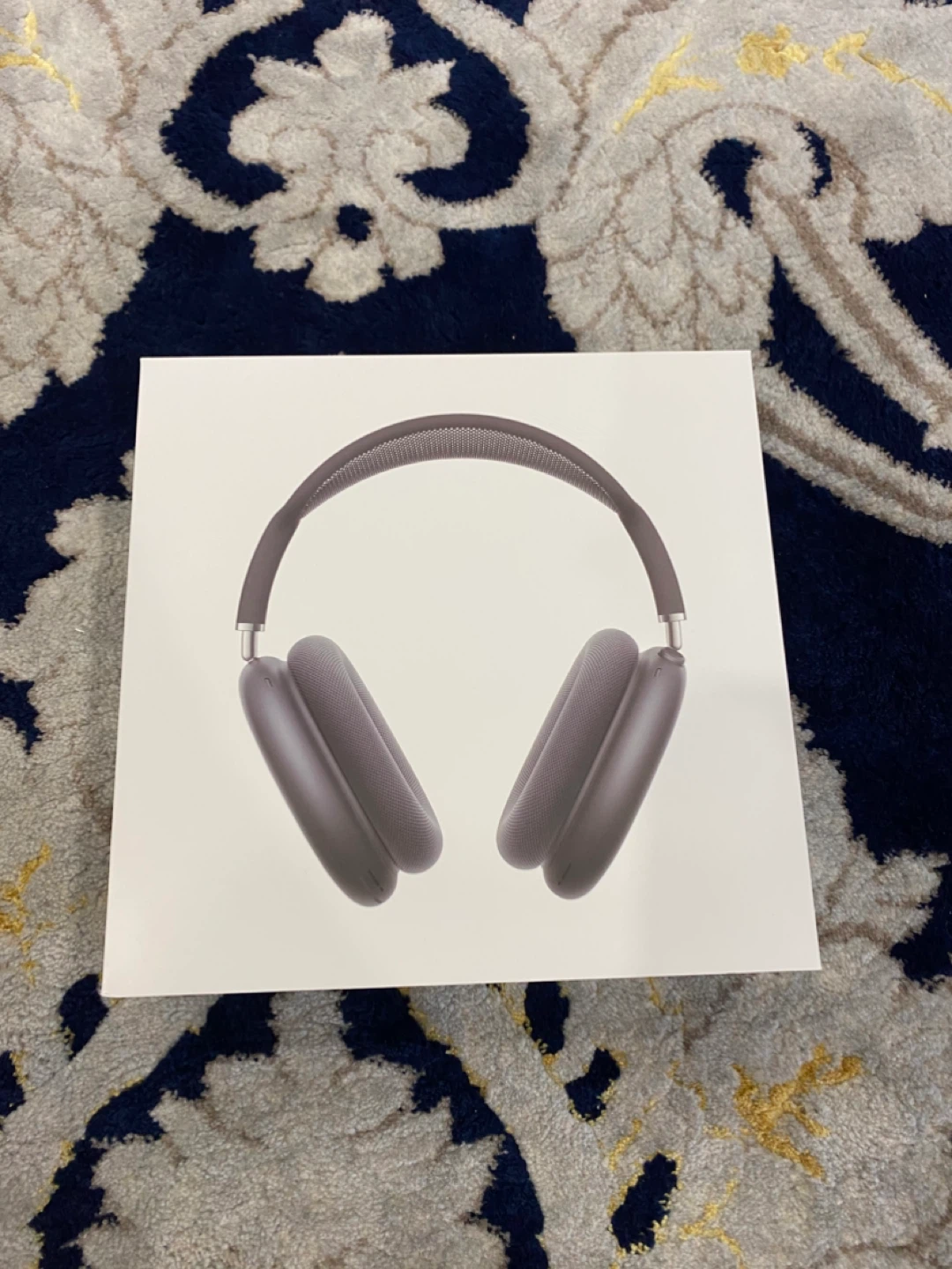 SEALED Apple AirPods Max