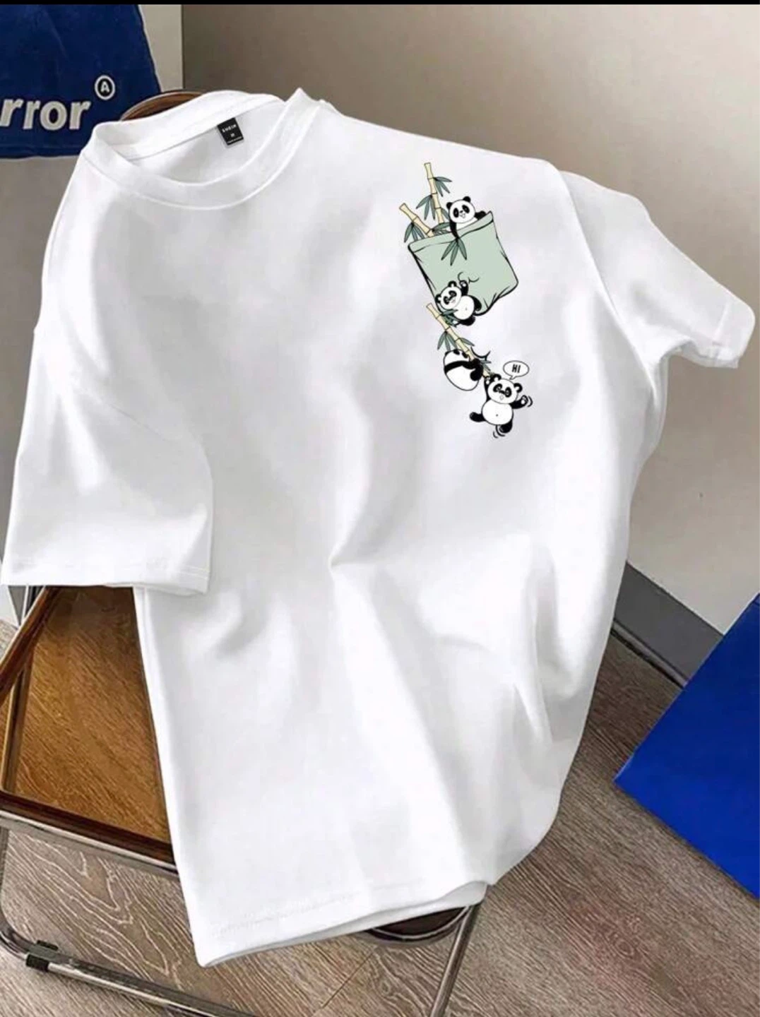 New white t-shirt XL pandas