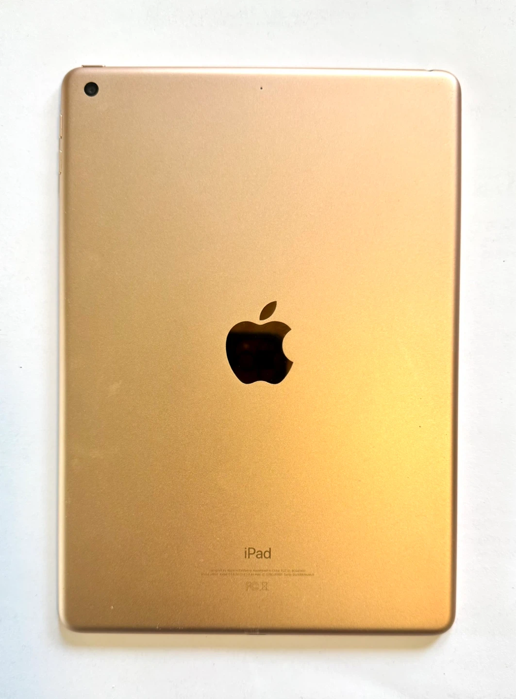 Apple iPad 6th generation (2018) - photo 2