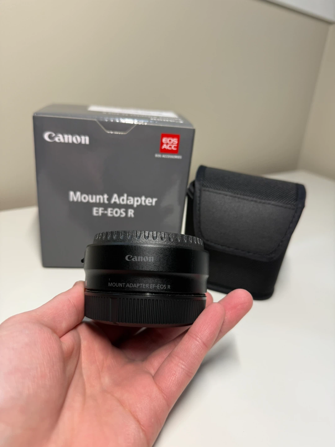 Canon Mount Adapter EF-EOS R with Pouch