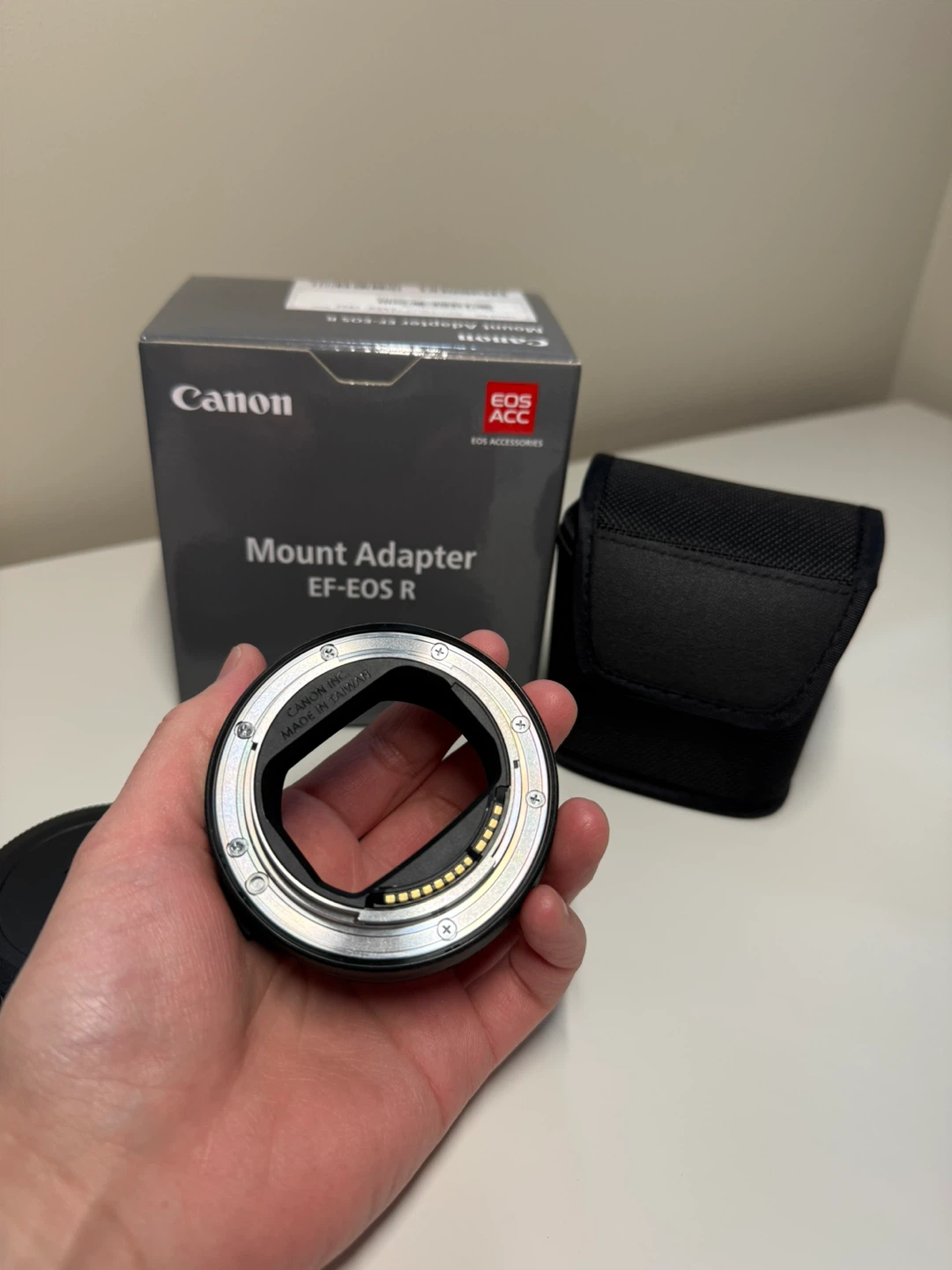 Canon Mount Adapter EF-EOS R with Pouch - photo 2