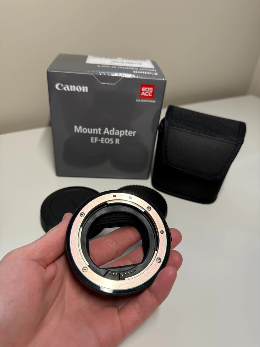 Canon Mount Adapter EF-EOS R with Pouch - photo 3