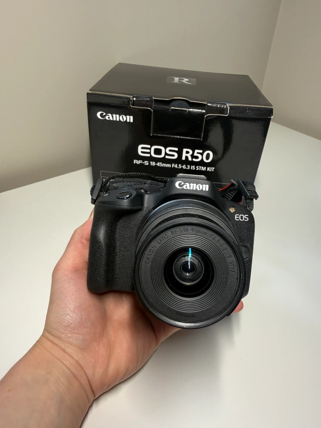Canon EOS R50 RF-S 18-45mm F4.5-6.3 IS STM Kit Camera - photo 3