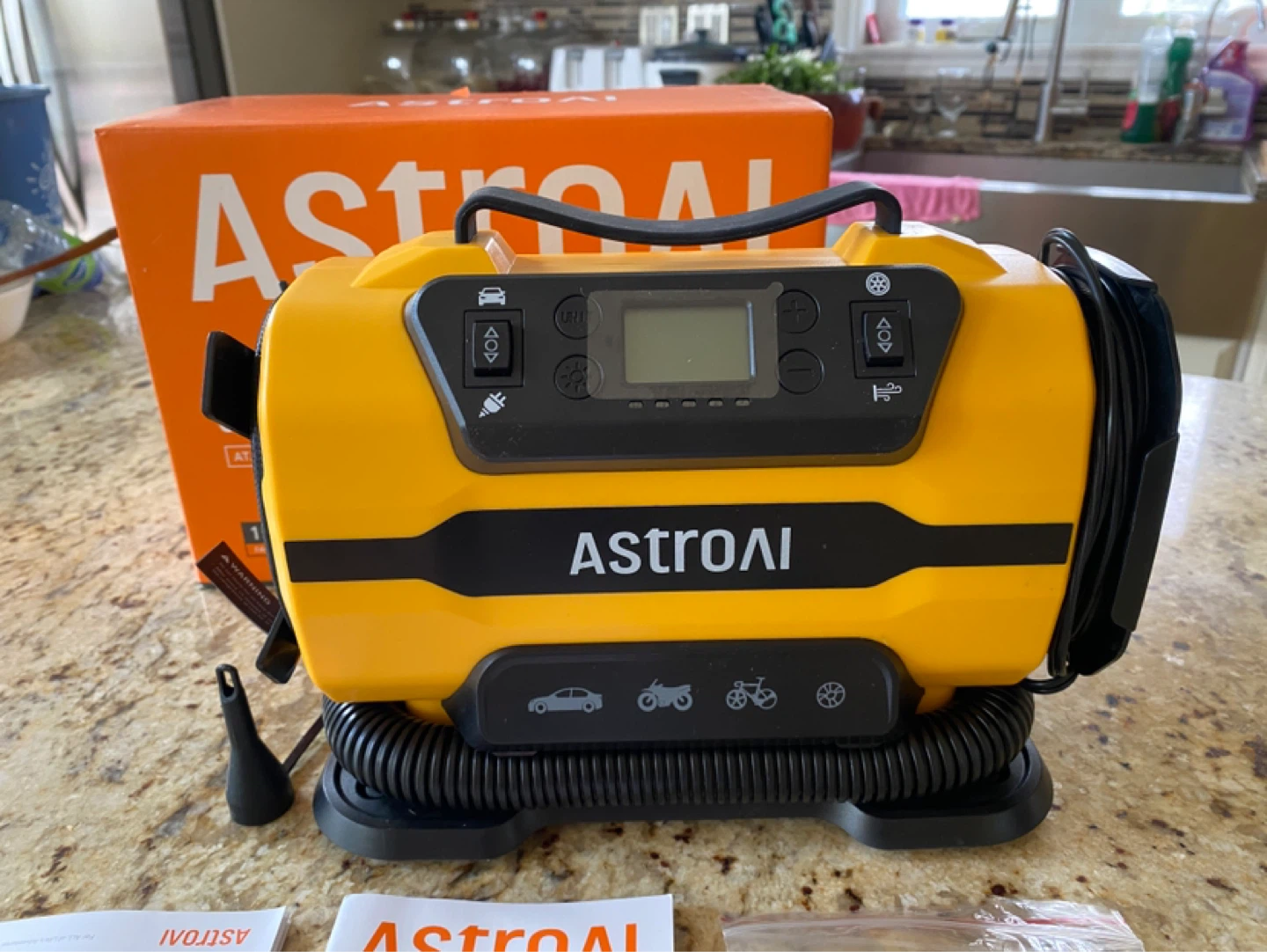 Brand New AstroAI 150 PSI Portable Air Compressor (CAN DELIVER) - photo 4