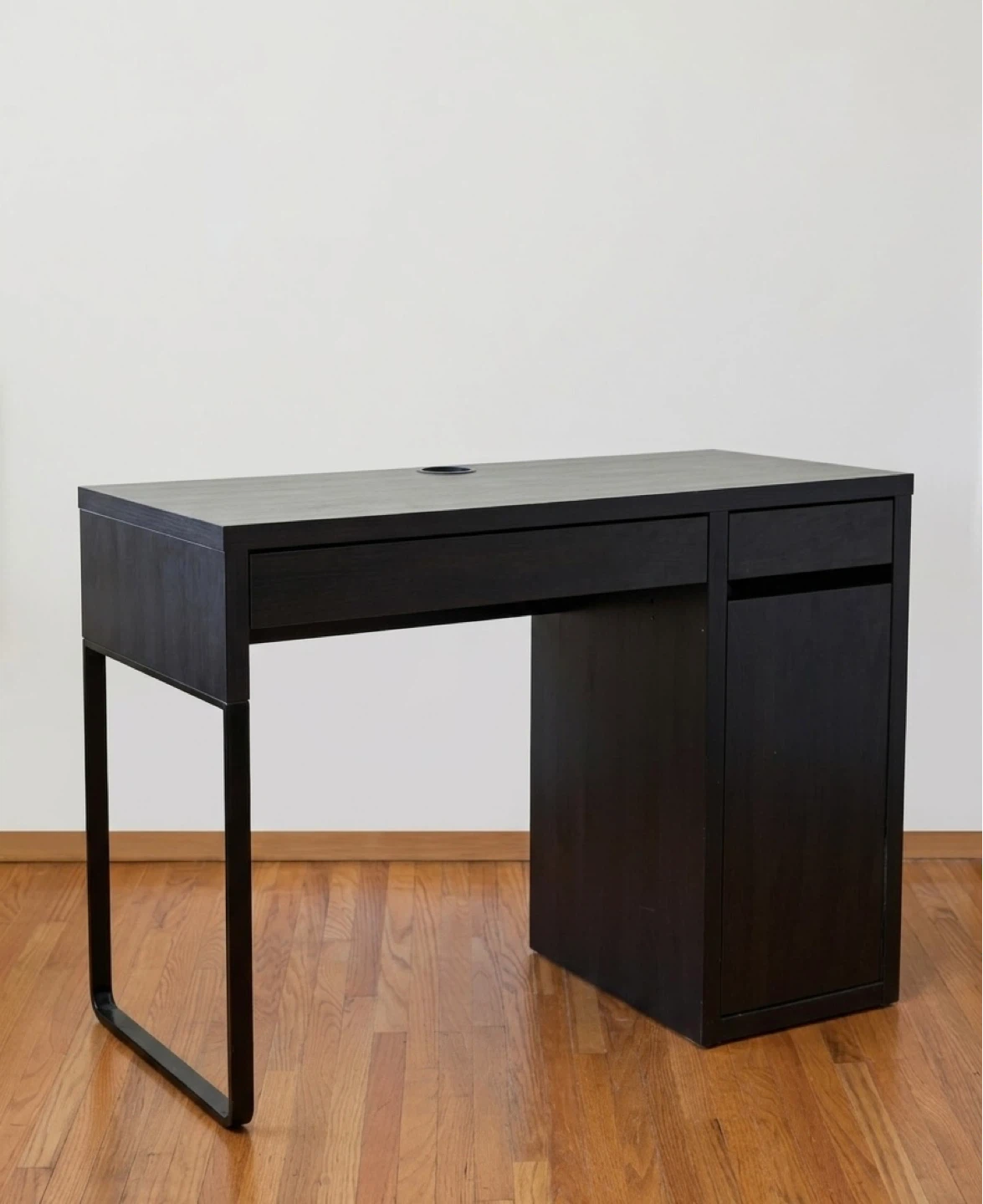 IKEA Desk (Black-Brown) - photo 2