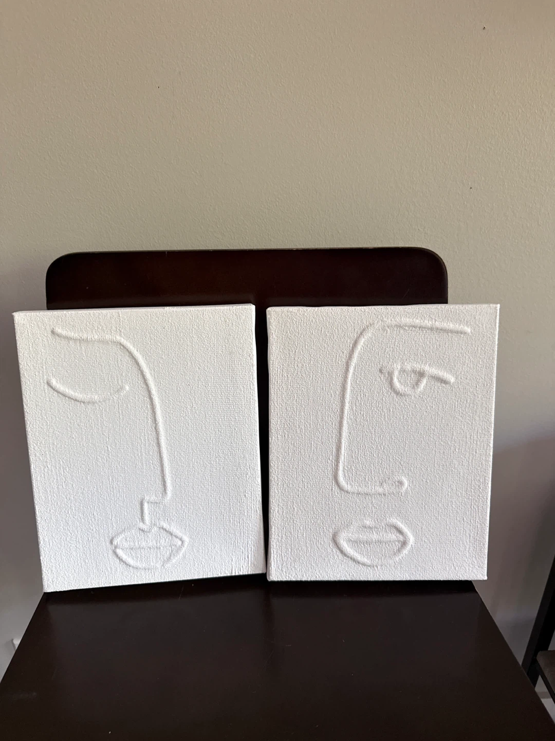 Set of 2 White Embossed Line Art Canvas Wall Art Faces