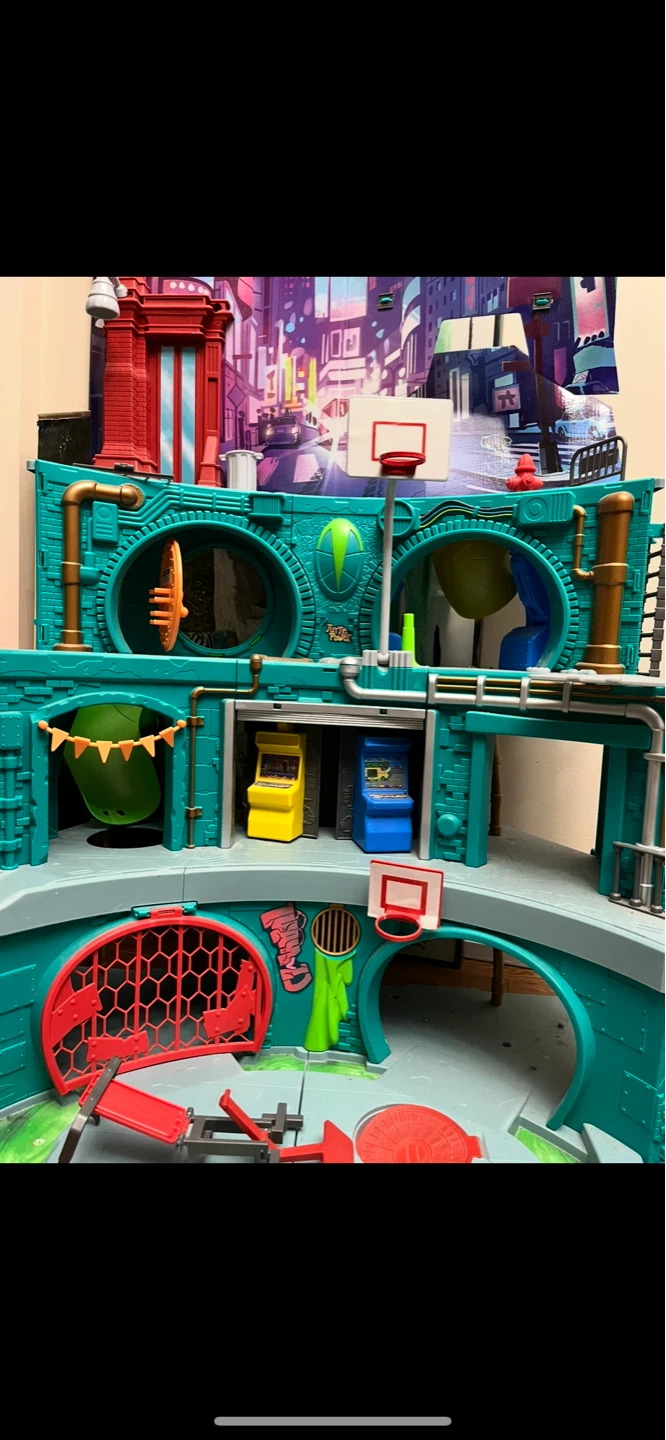 Teenage Mutant Ninja Turtles Sewer Lair Playset