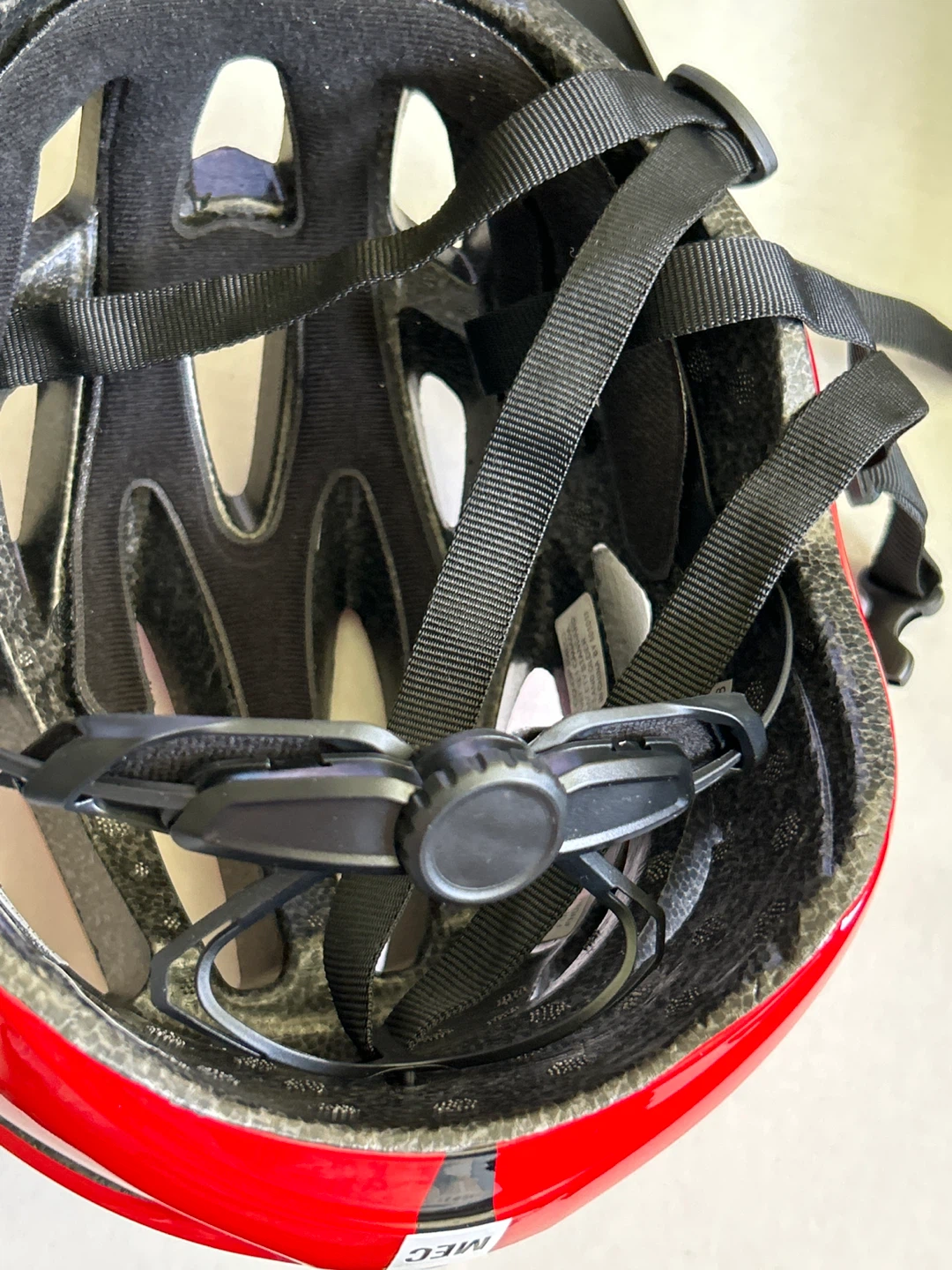 MEC Bike Helmet - Red/Black - photo 4