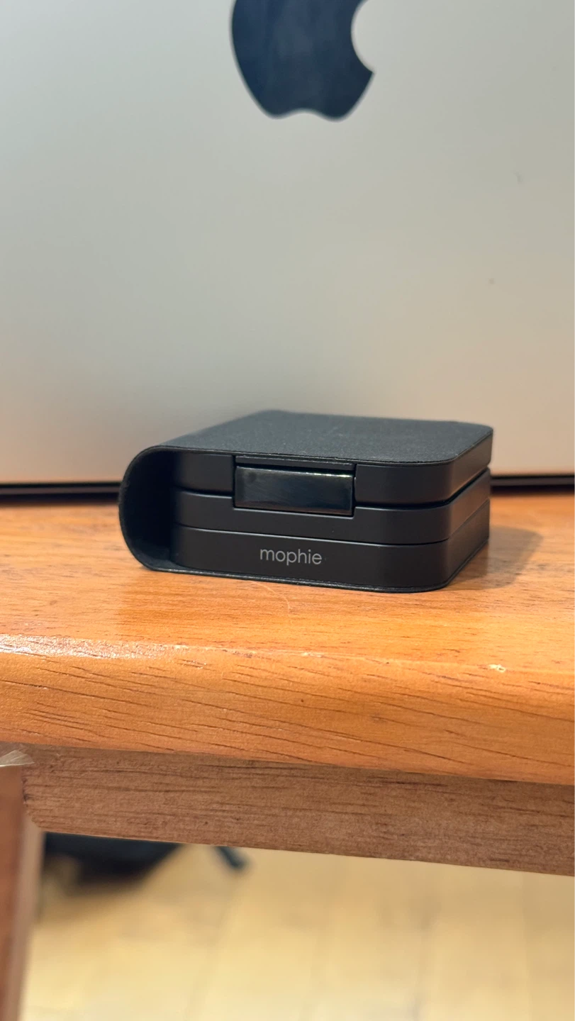 Mophie 3-in-1 Travel Charger (MagSafe Compatible) - photo 5