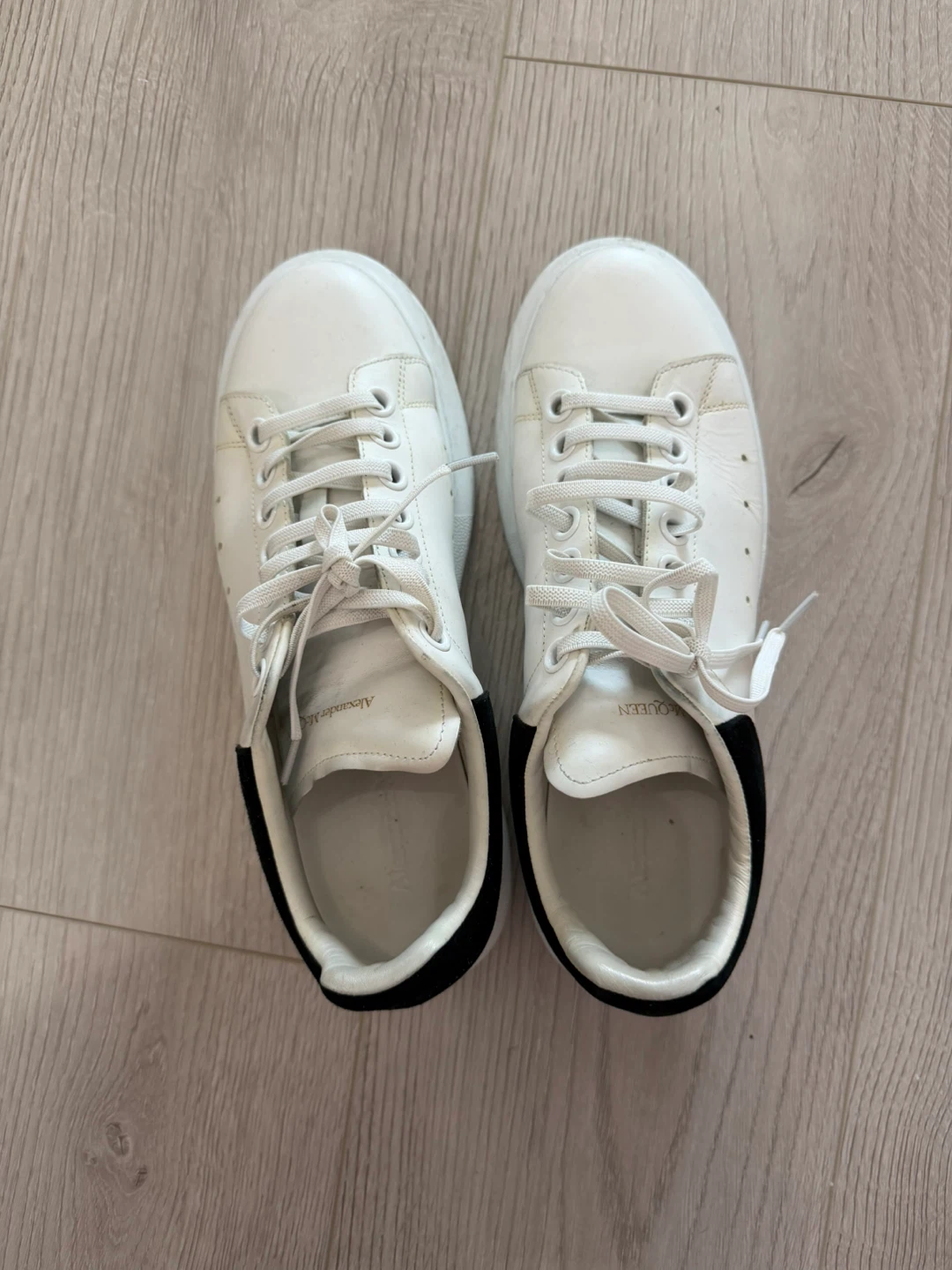 38 Alexander McQueen White Leather Sneakers - photo 2