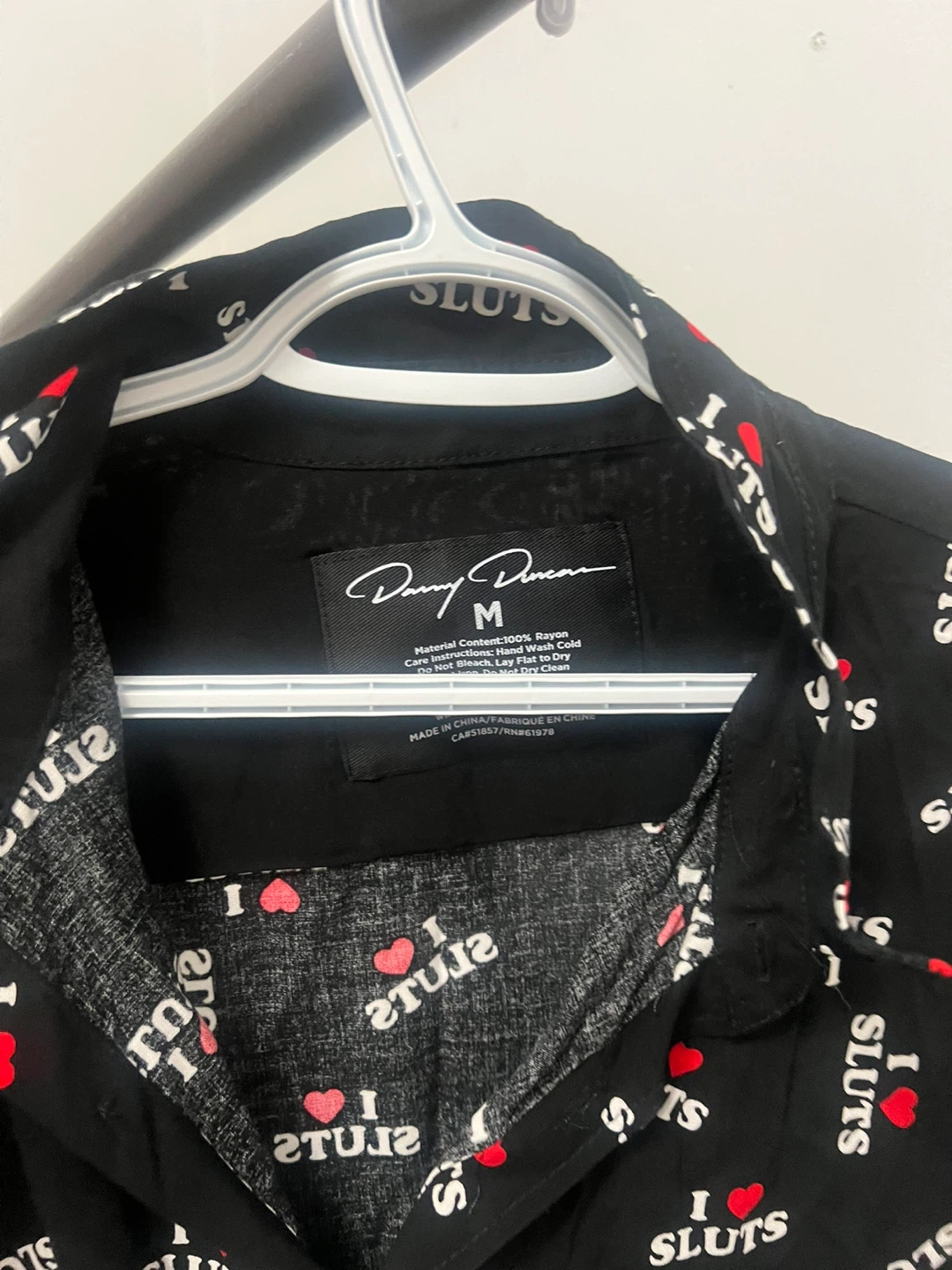 Danny Duncan "I Love Sluts" Button-Up Shirt - Size M - photo 2