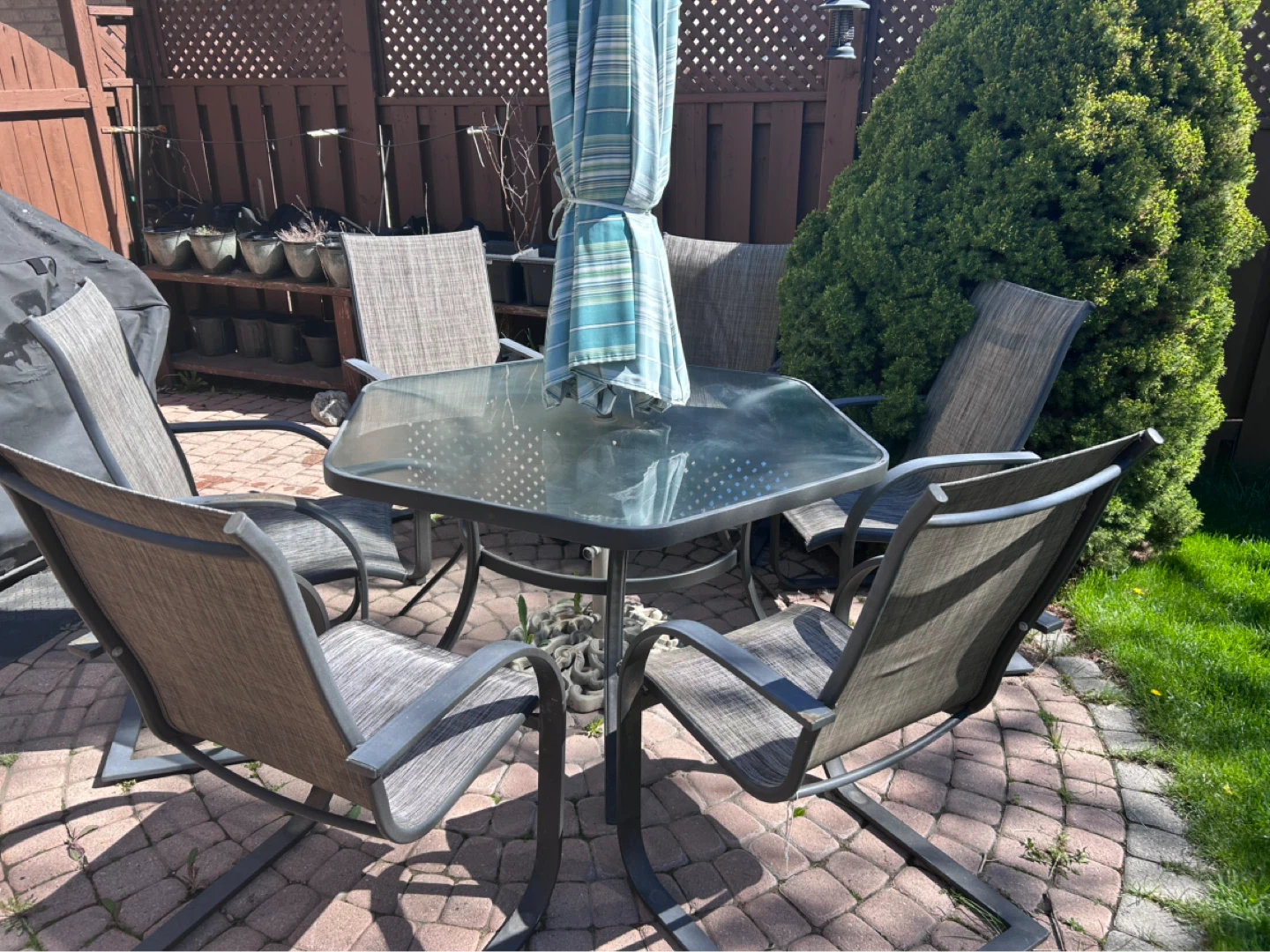 Hexagon Glass Top Patio Table with 6 Chairs, large umbrella - photo 4