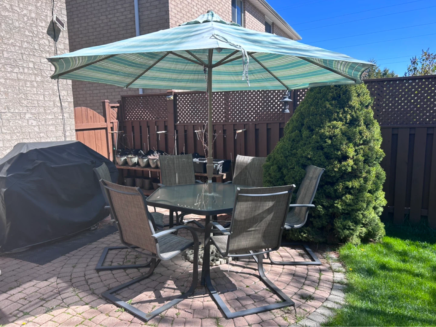 Hexagon Glass Top Patio Table with 6 Chairs, large umbrella - photo 2