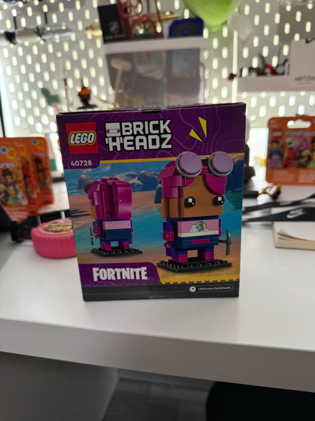 LEGO BrickHeadz Fortnite Brite Bomber 40728 Building Toy - photo 2