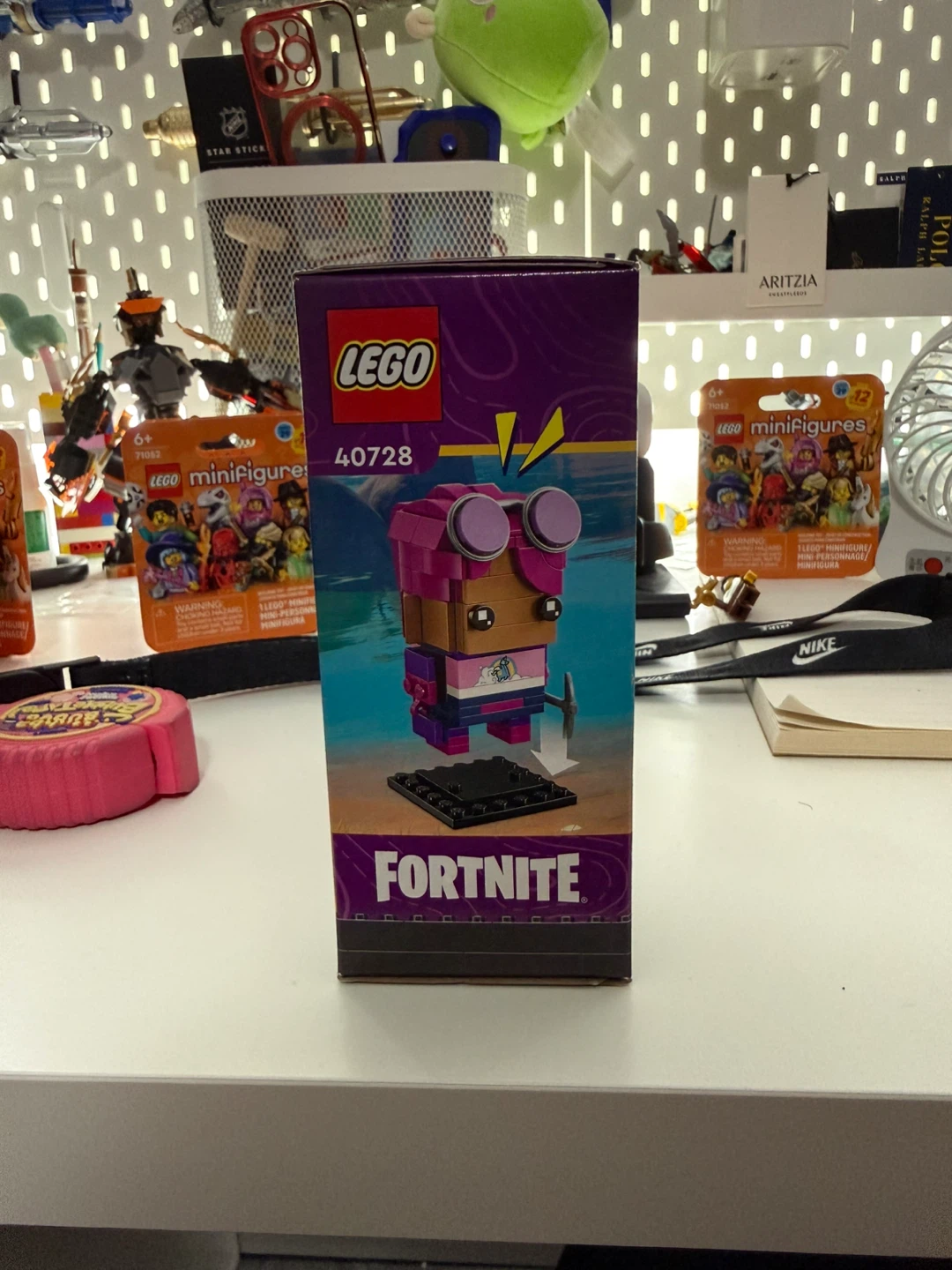 LEGO BrickHeadz Fortnite Brite Bomber 40728 Building Toy - photo 5