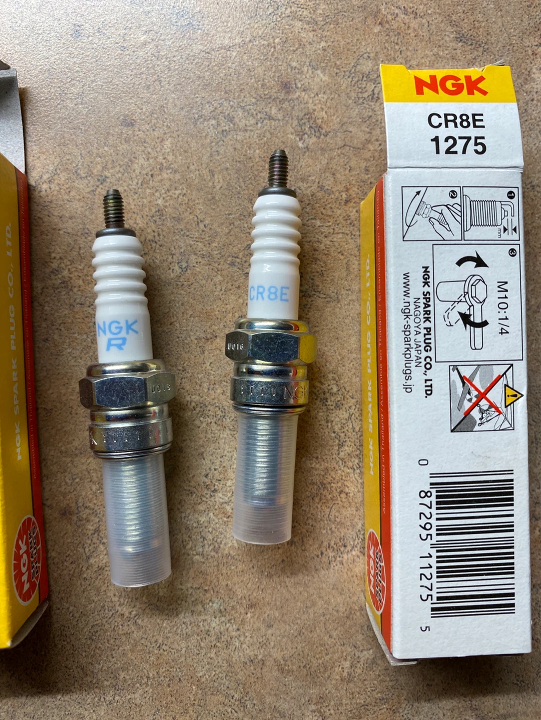 NGK CR8E 1275 Spark Plugs - Set of 2 - photo 2