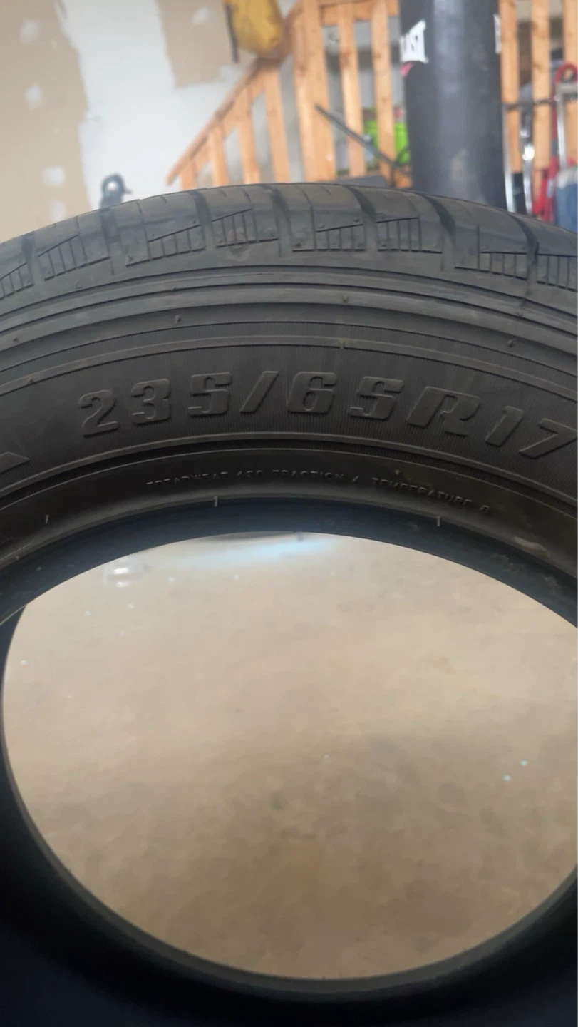 Tire 235/65R17 - photo 2