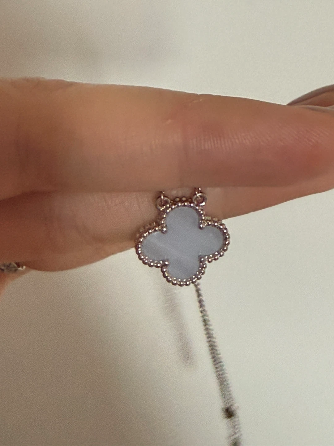 Van Cleef & Arpels Sweet Alhambra Necklace - photo 3