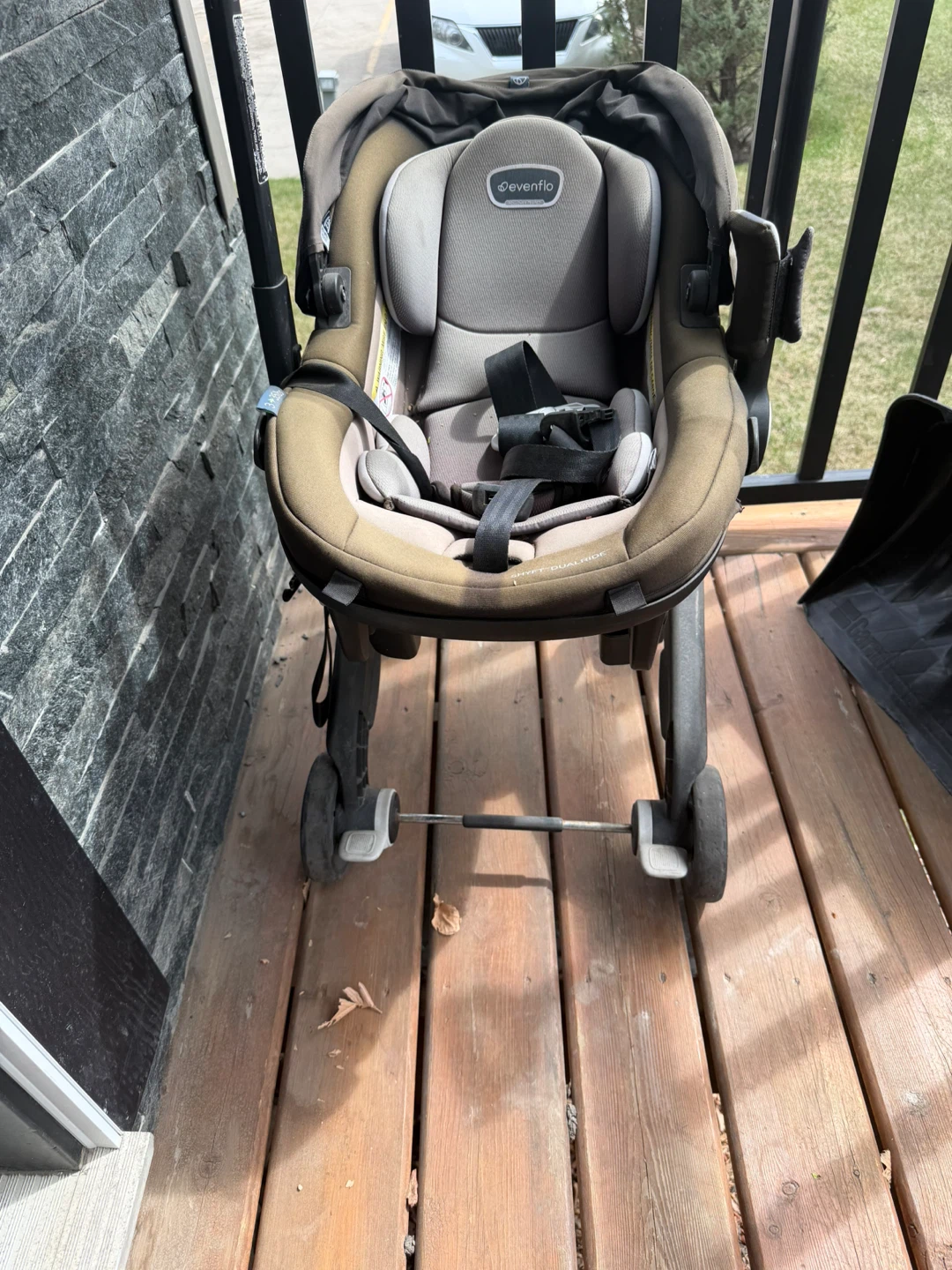 Evenflo Shyft Dual Ride Travel System