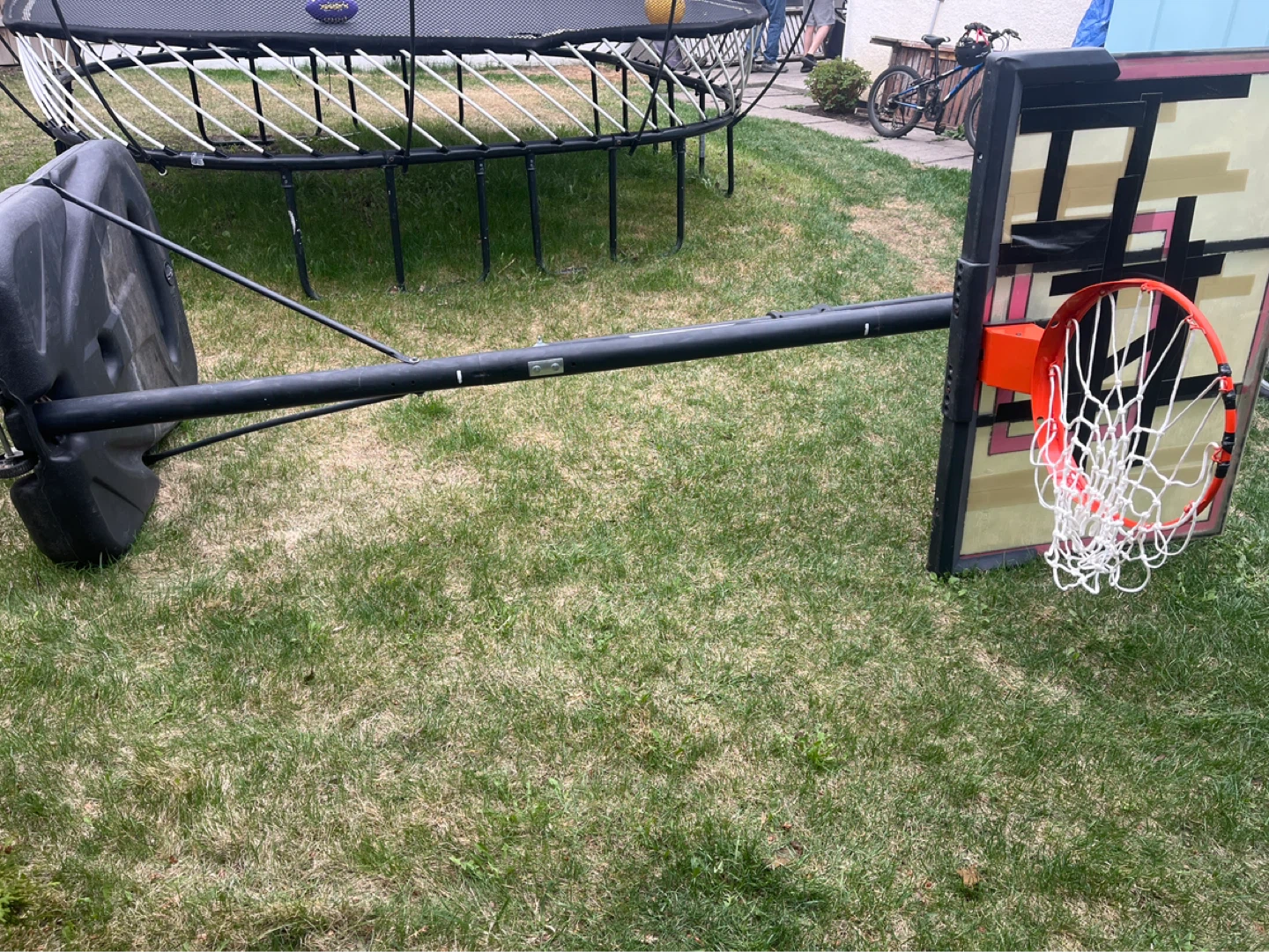 Free basketball net
