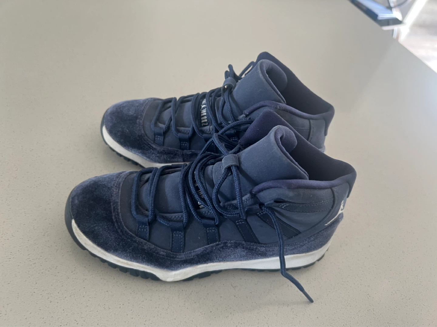 Air Jordan 11 Retro "Velvet" Navy - photo 2