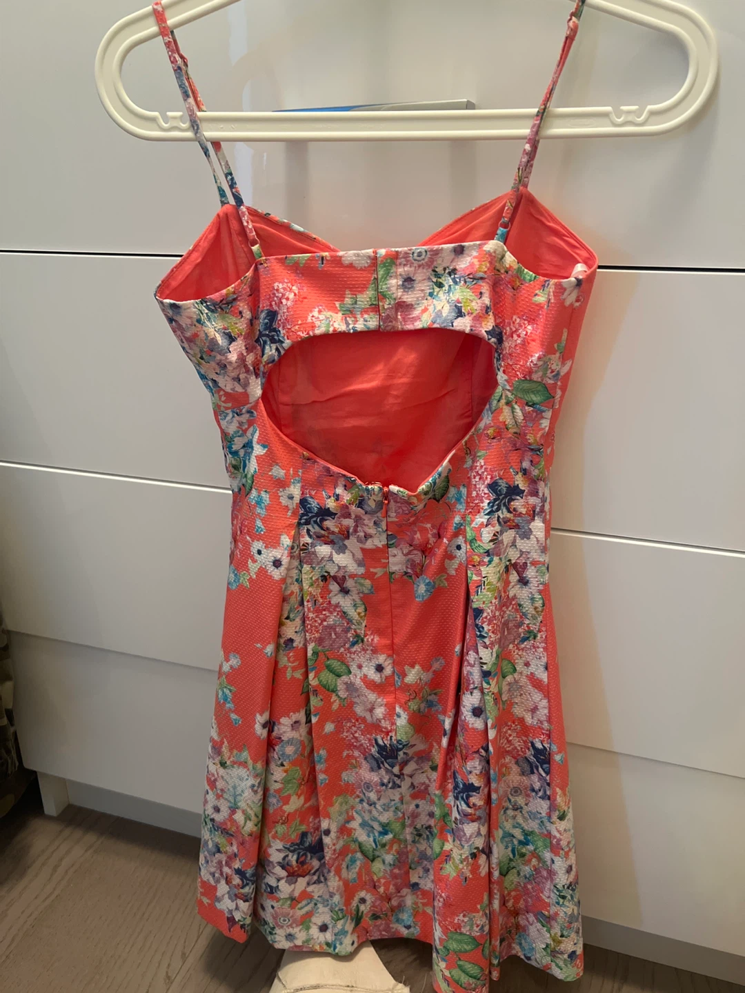 Coral floral print cutout dress by Ever New Melbourne - photo 2