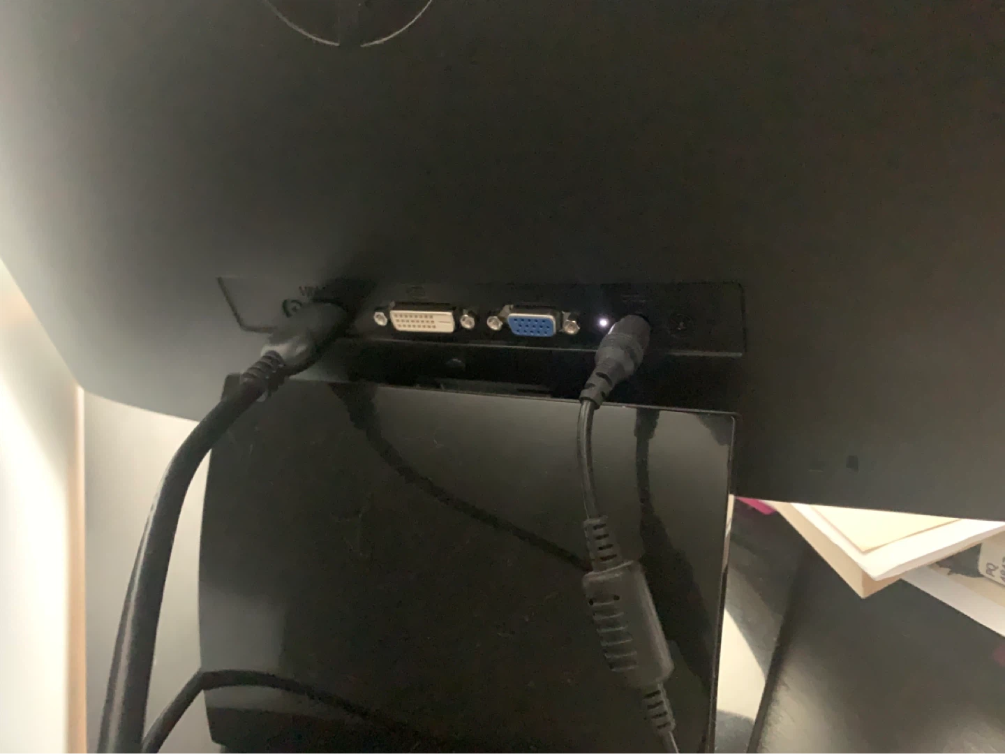 HP Monitor 22” - photo 2