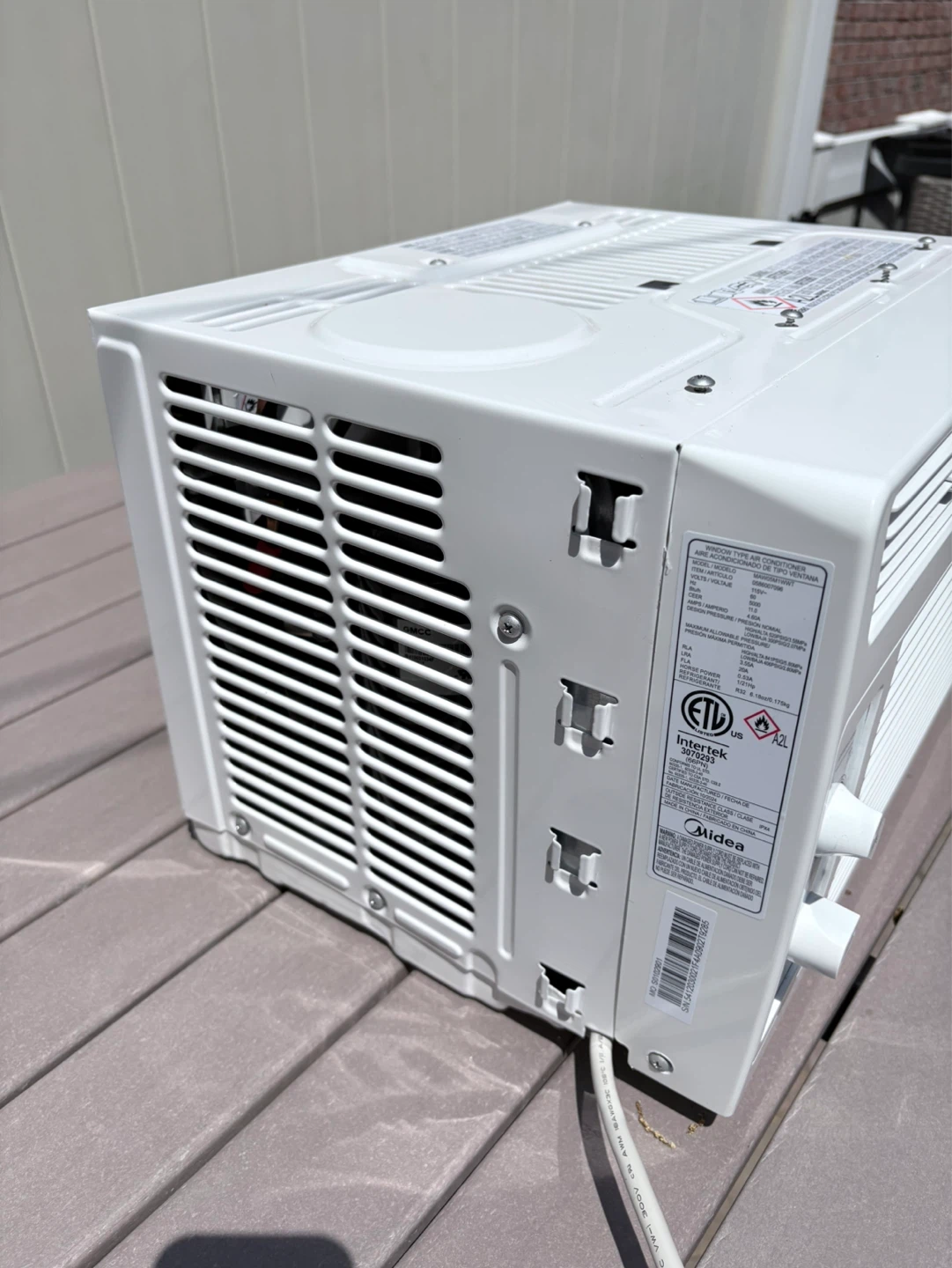 Midea 500BTU Air Conditioner - photo 4