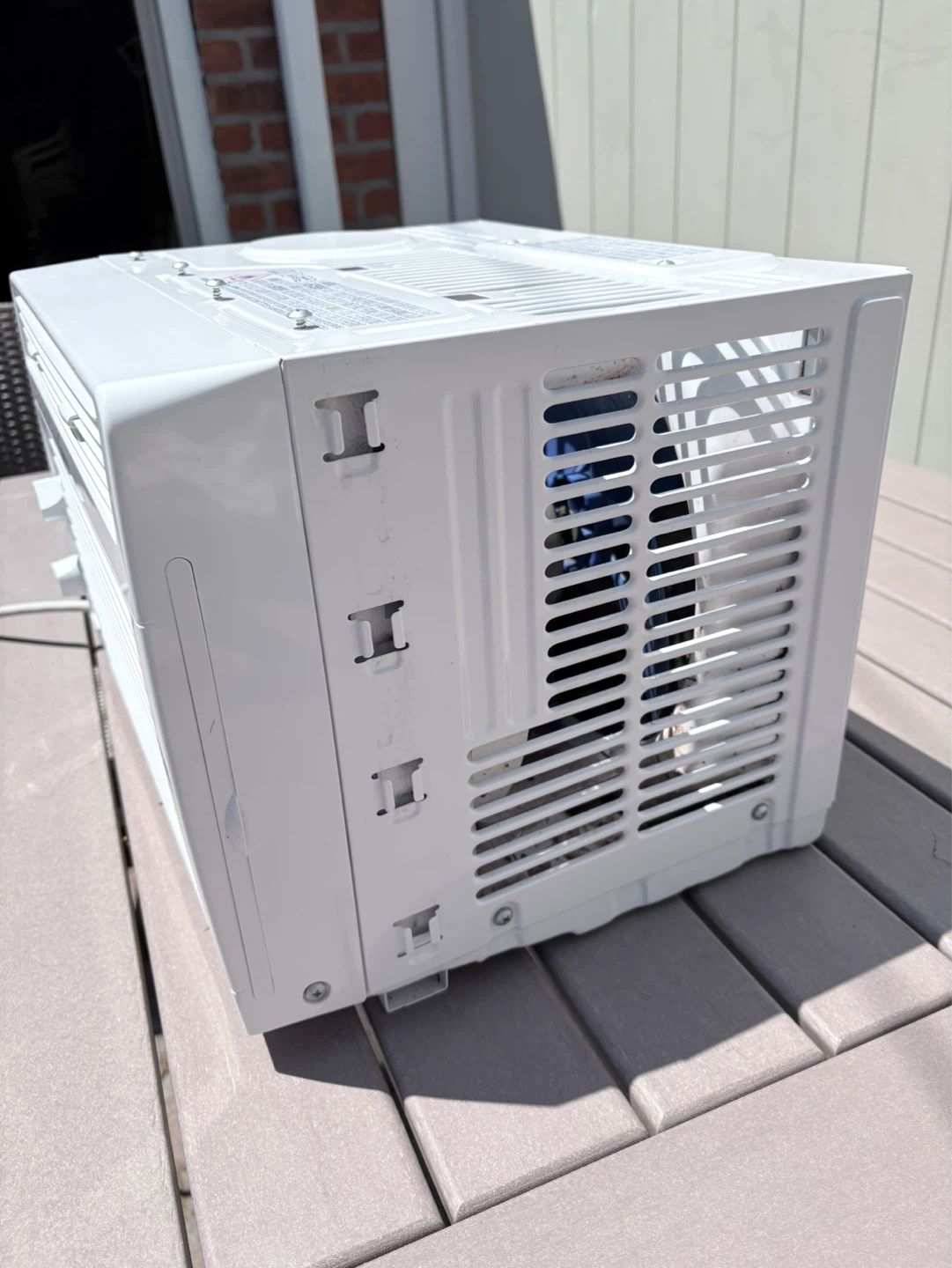 Midea 500BTU Air Conditioner - photo 3