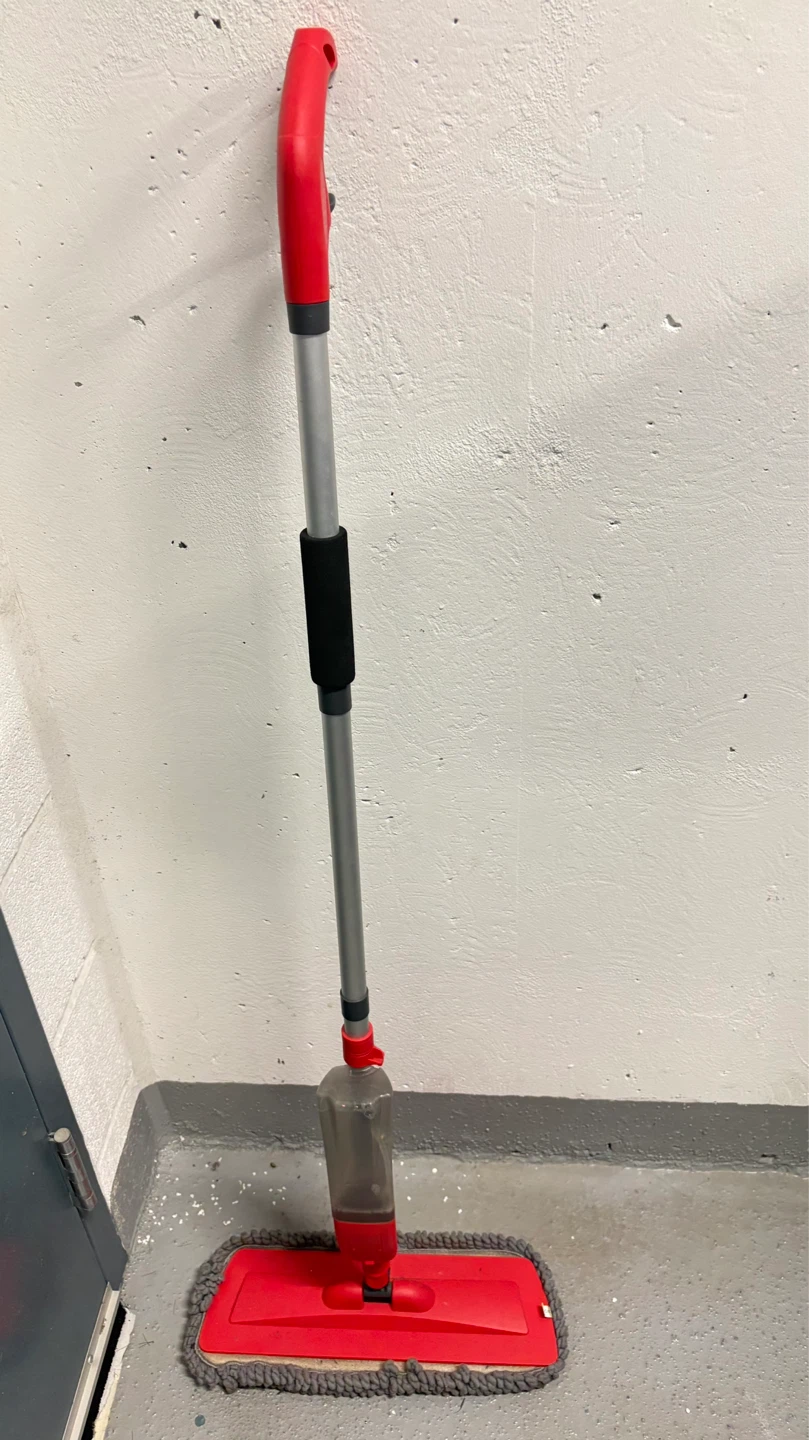 Spray Mop with Refillable Bottle - photo 2