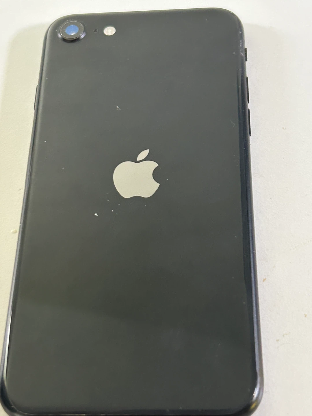 Apple iPhone SE 2 64 gb needs battery - photo 3