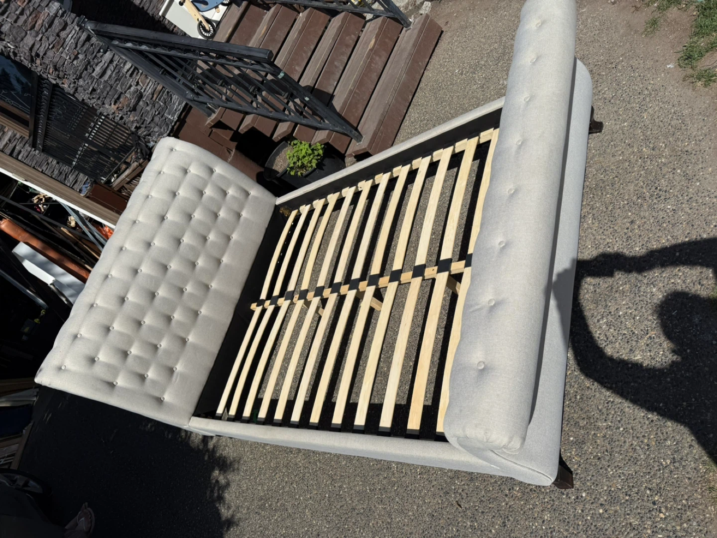 Tufted Upholstered Bed Frame - Light Grey - photo 3