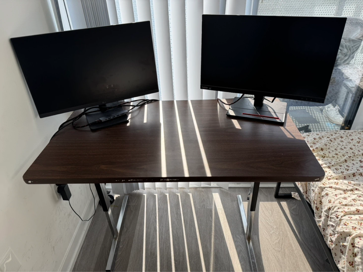 Office desk + table