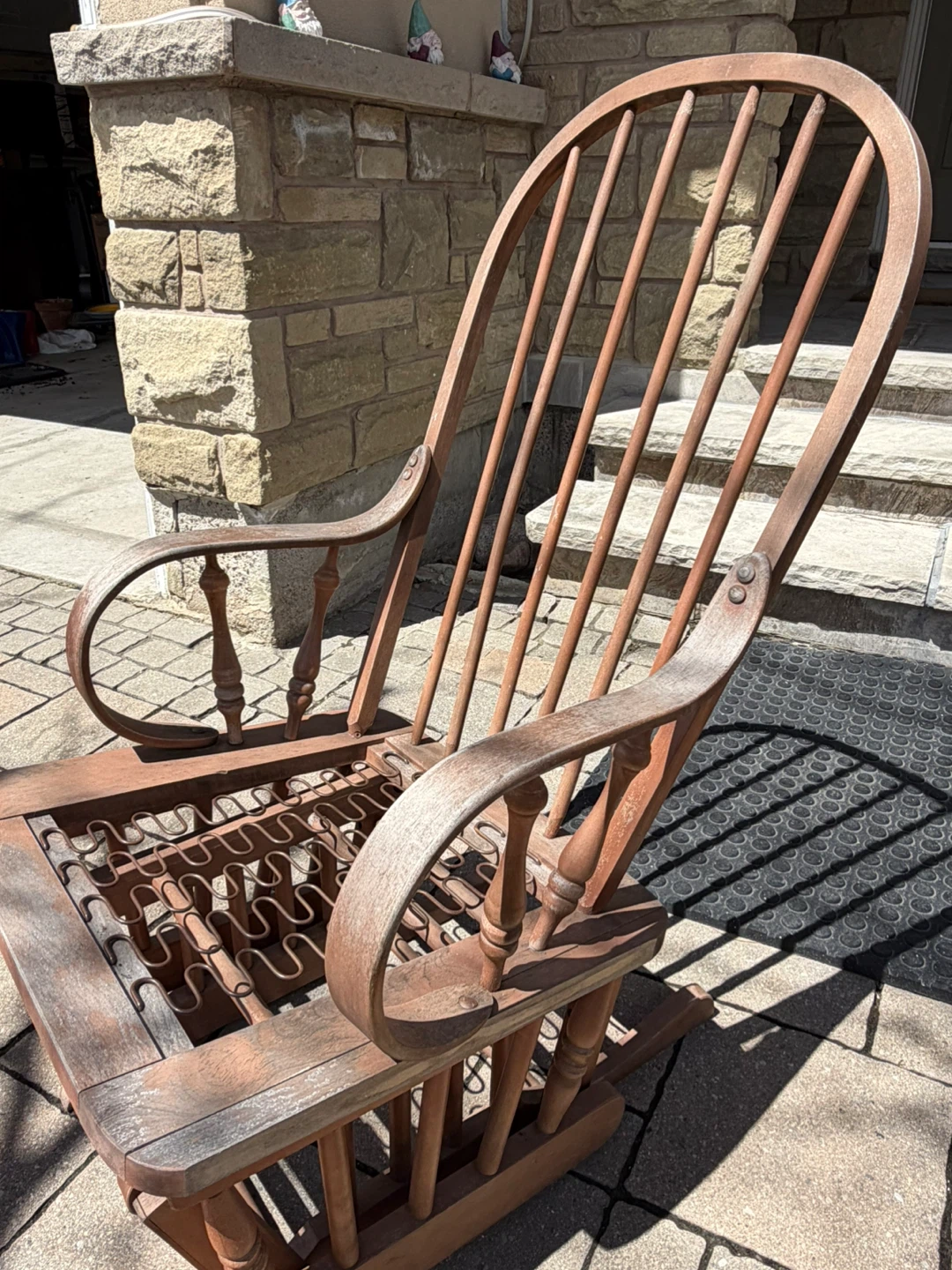 Wooden Rocking Chair - photo 2