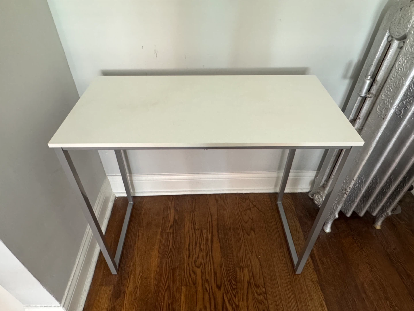 White Top Metal Frame Desk