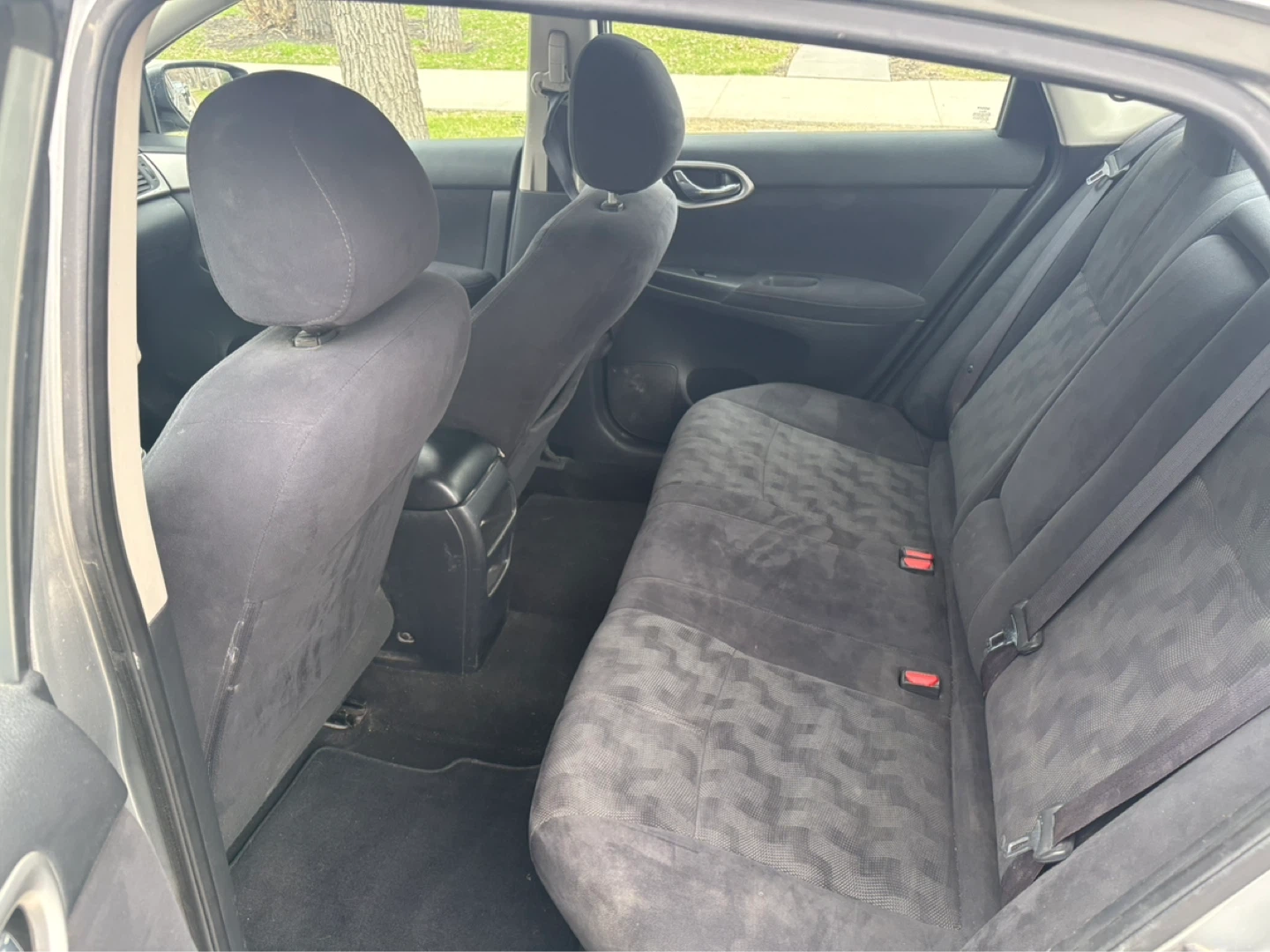 Nissan Sentra SV Sedan - photo 5