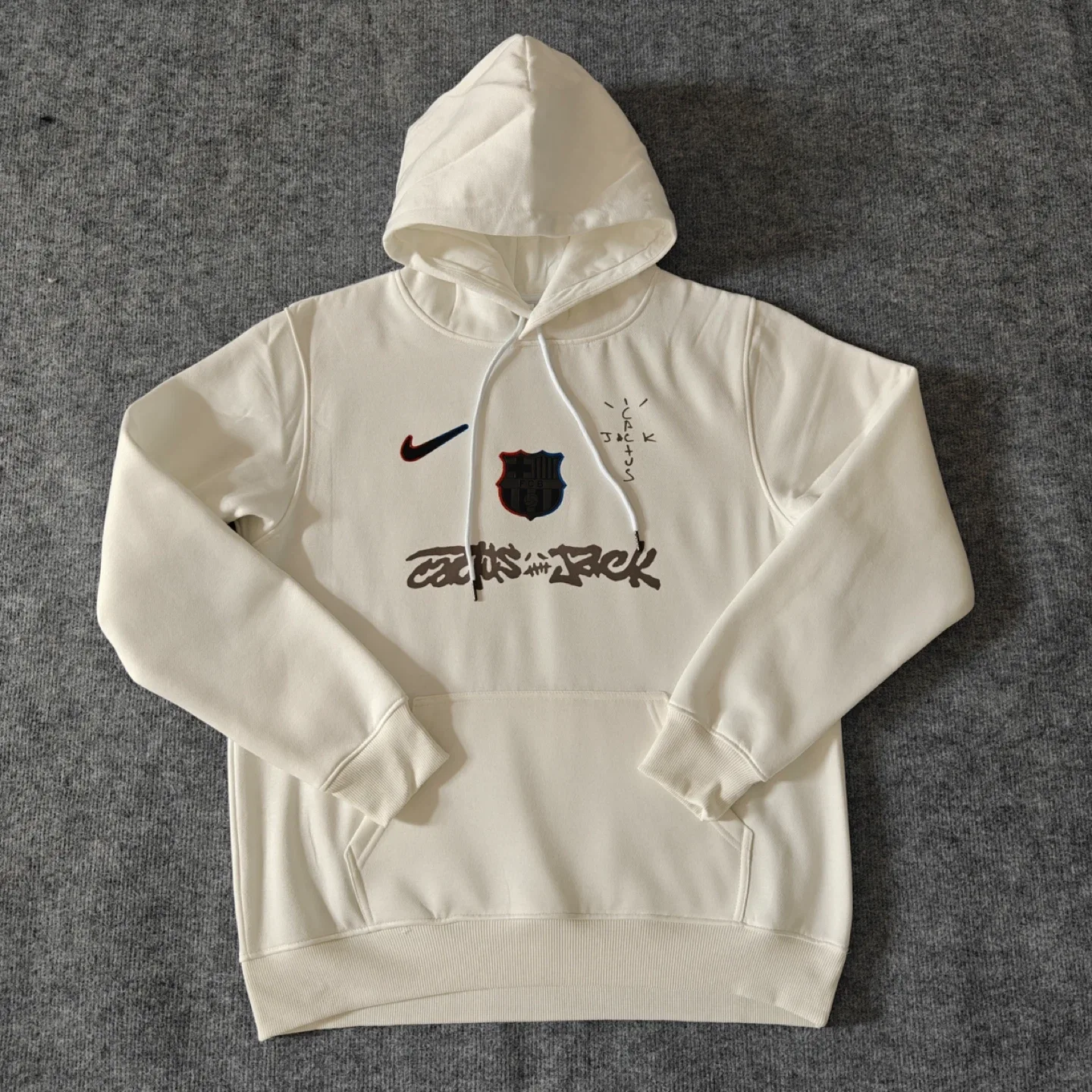 Nike x Travis Scott "Cactus Jack" Hoodie - photo 2