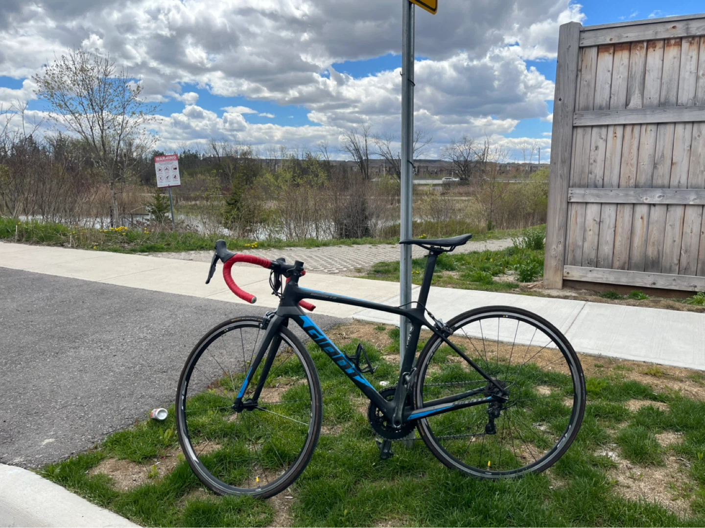 Giant Advanced Road Bike