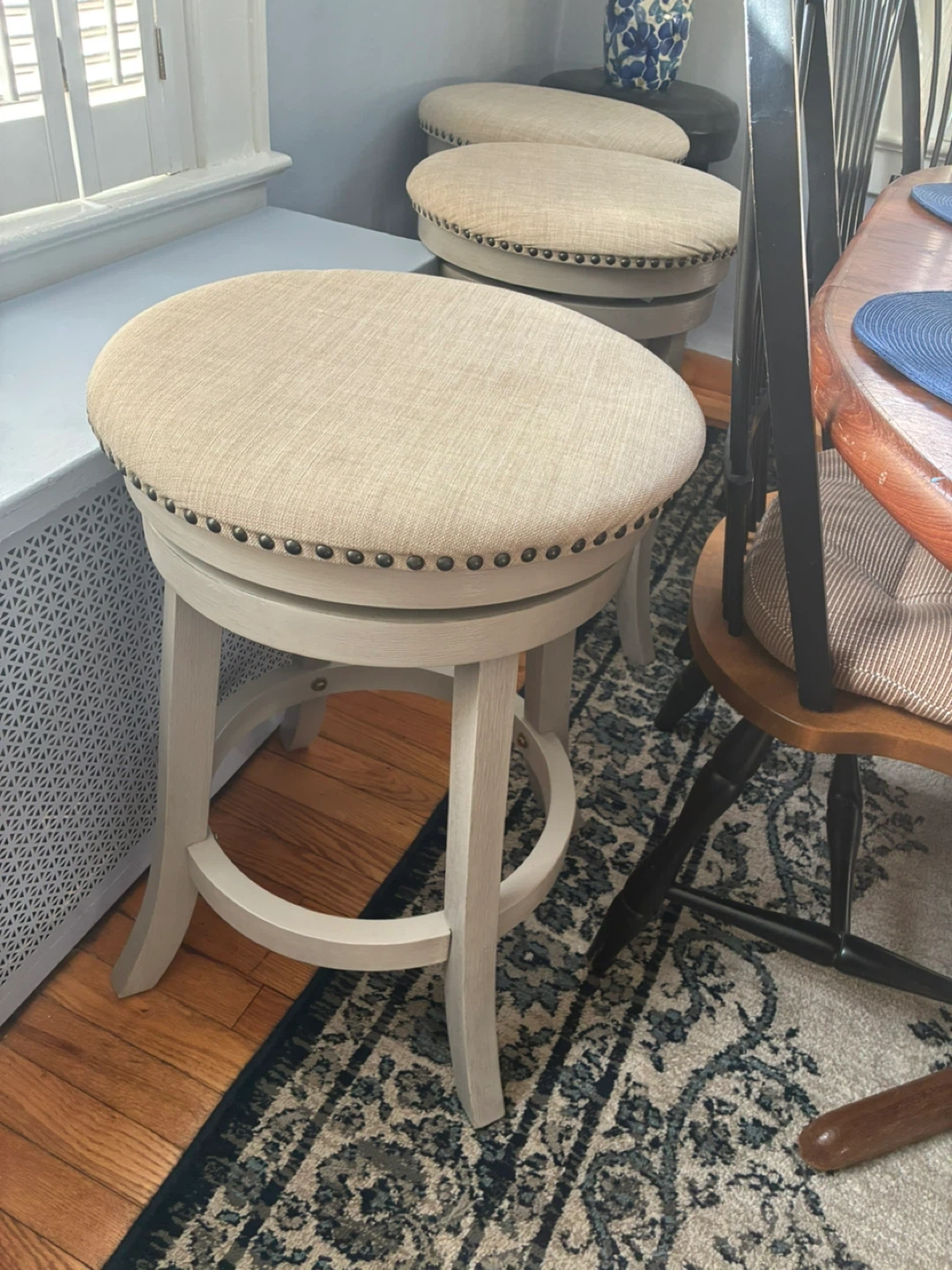 Swivel Bar Stool - photo 4