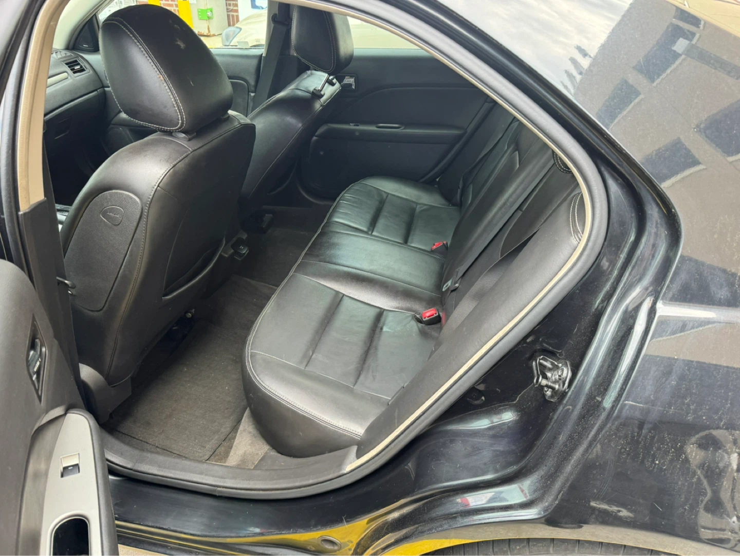 2010 Ford Fusion Hybrid Sedan - photo 4