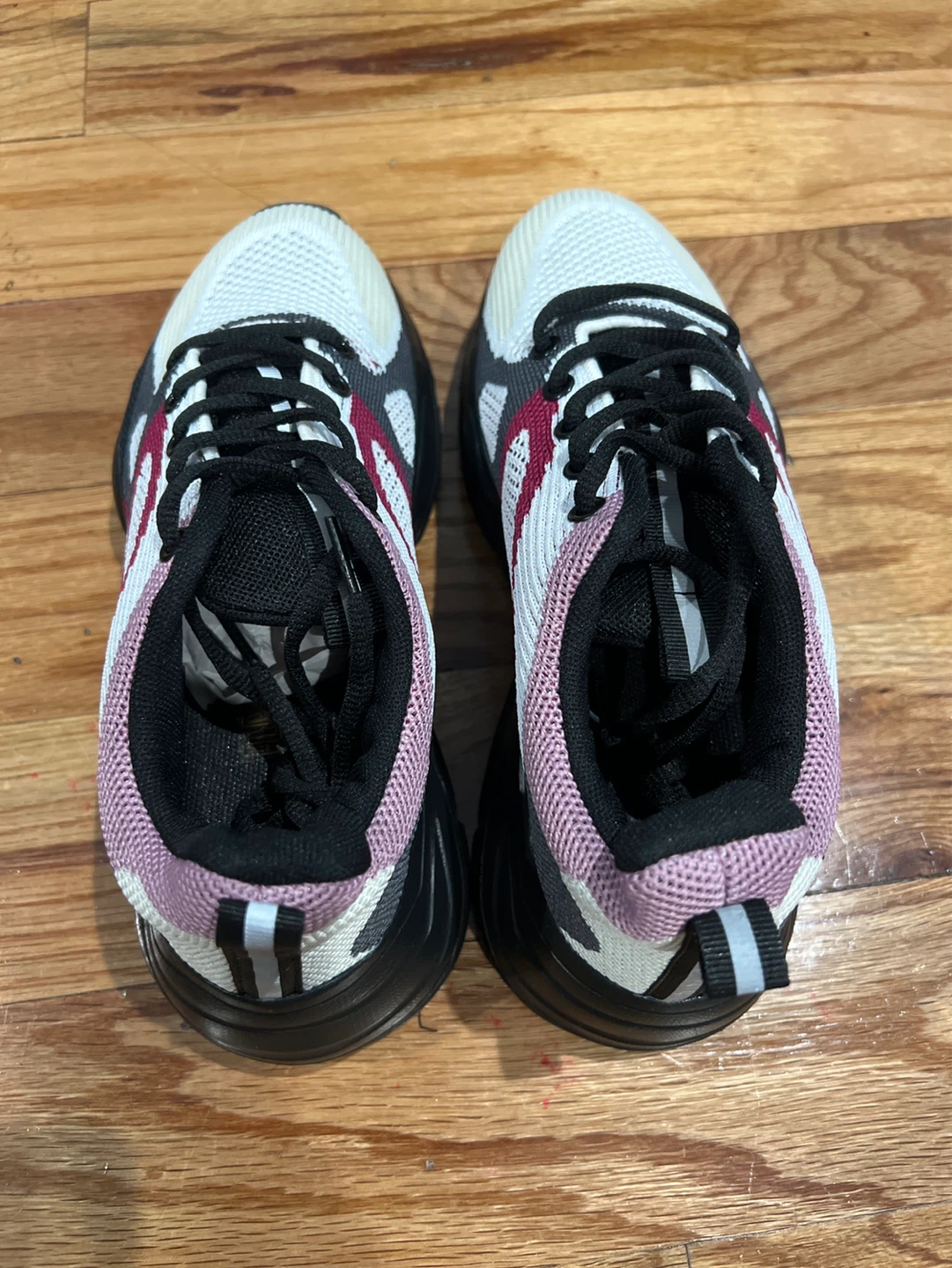 Women's Athletic Shoes Size 39 - photo 2