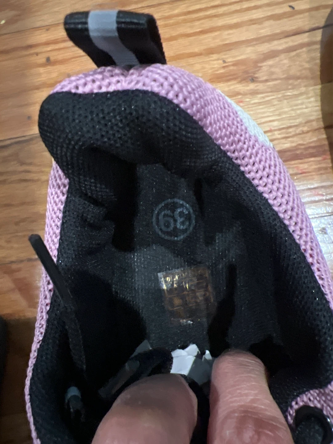 Women's Athletic Shoes Size 39 - photo 4