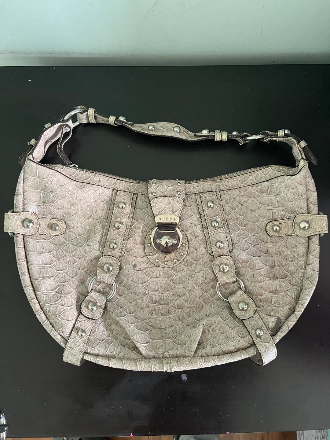 Guess Shoulder Bag