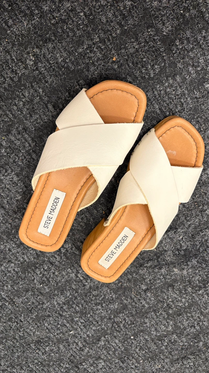 Steve Madden White Clog Sandals - photo 2