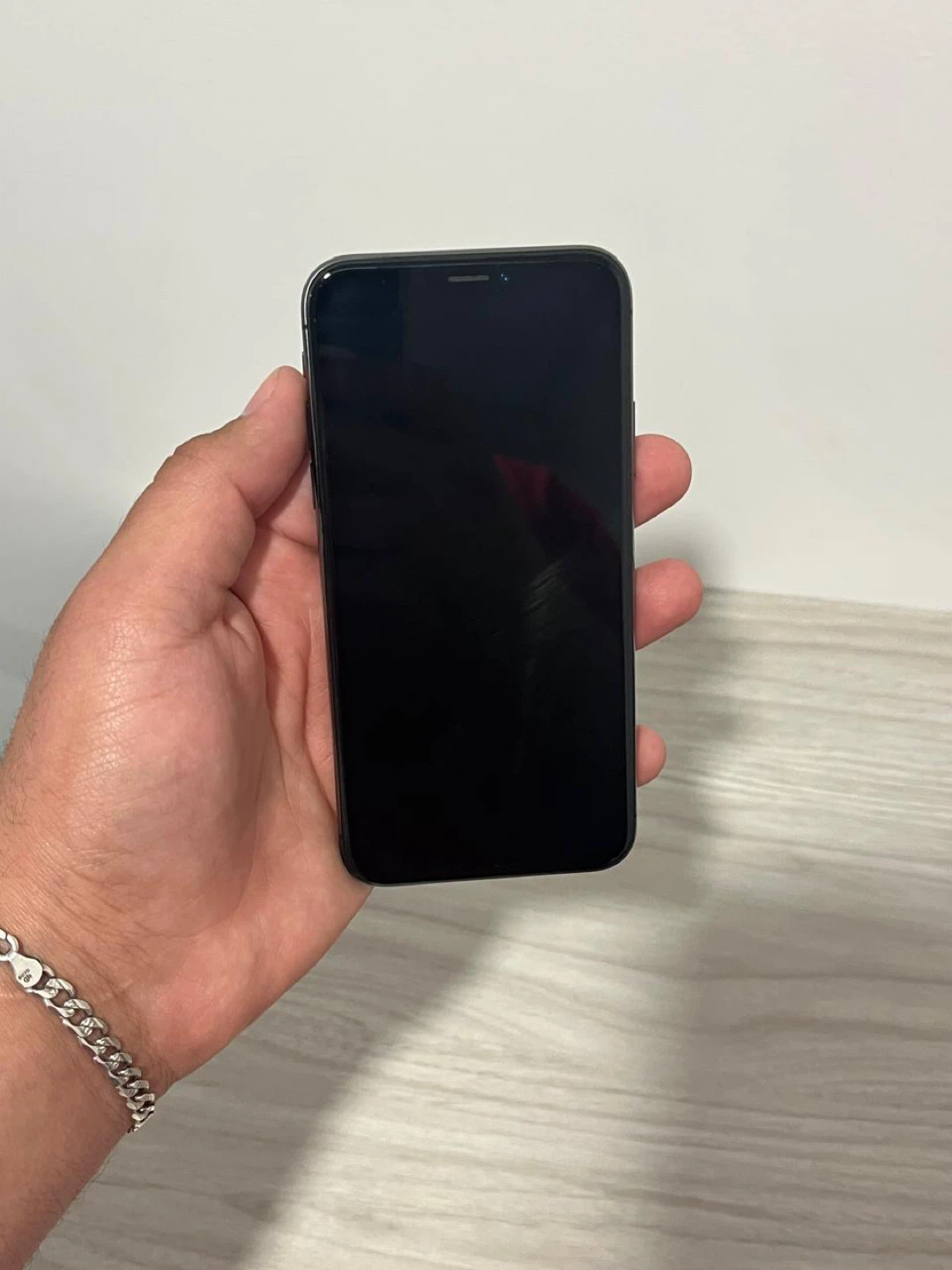 iPhone X - photo 3