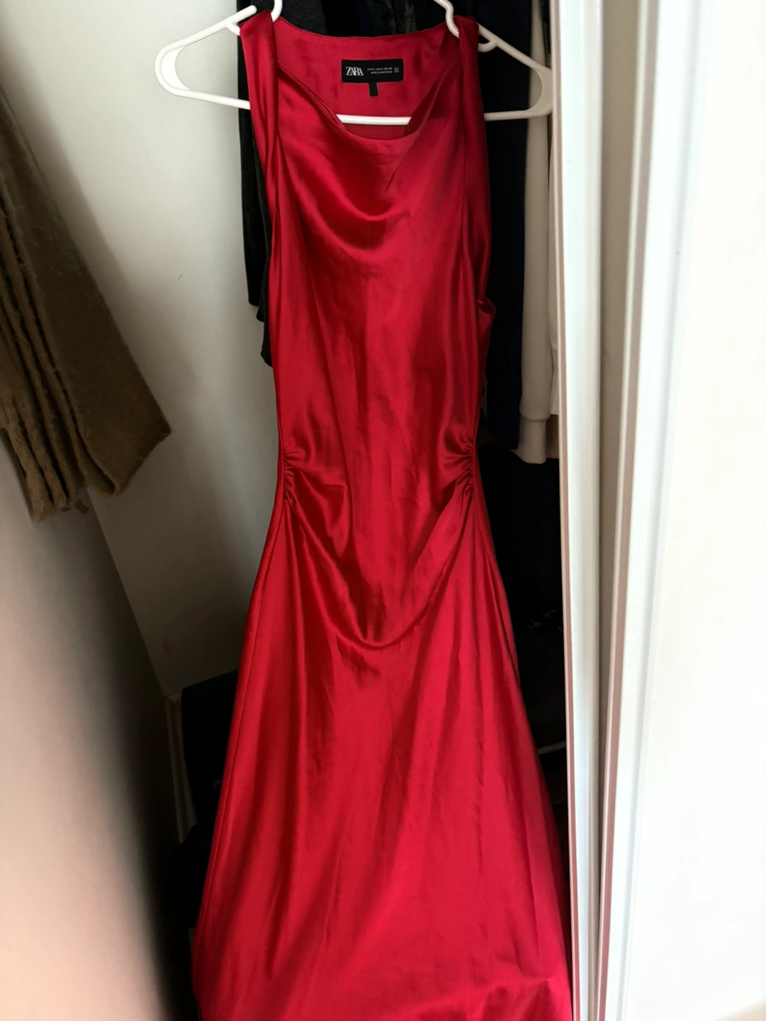ZARA Red Satin Ruched Dress - photo 3