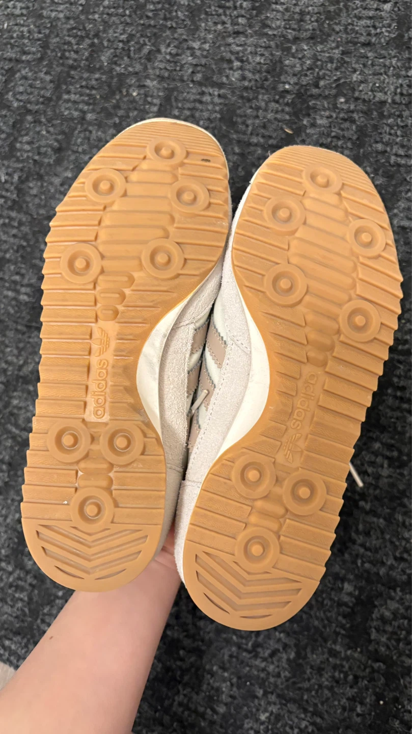 Adidas sneakers - photo 3